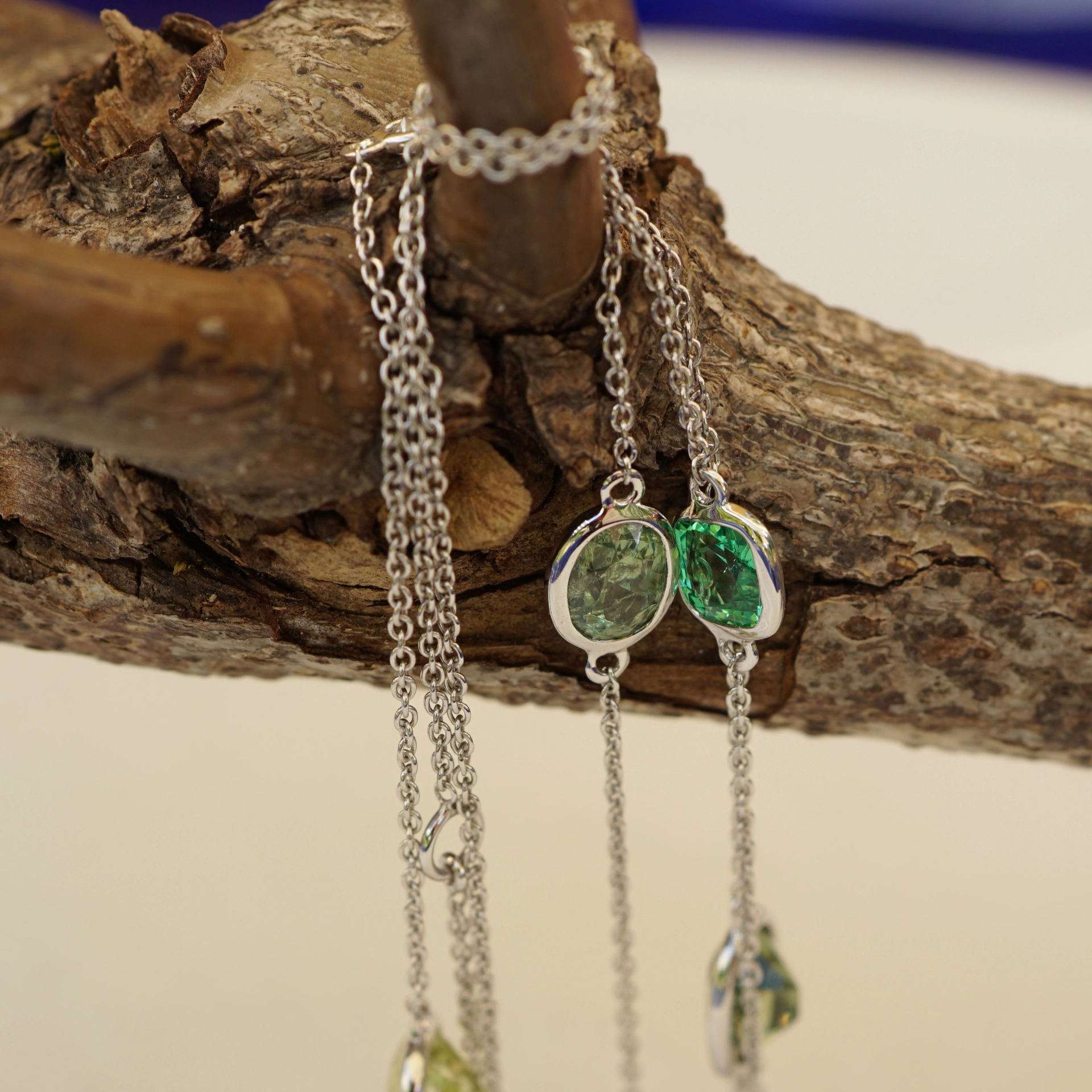 Tsavorith Demantoid Tourmaline Brilliant Necklace 18 kt White Gold 50 cm
