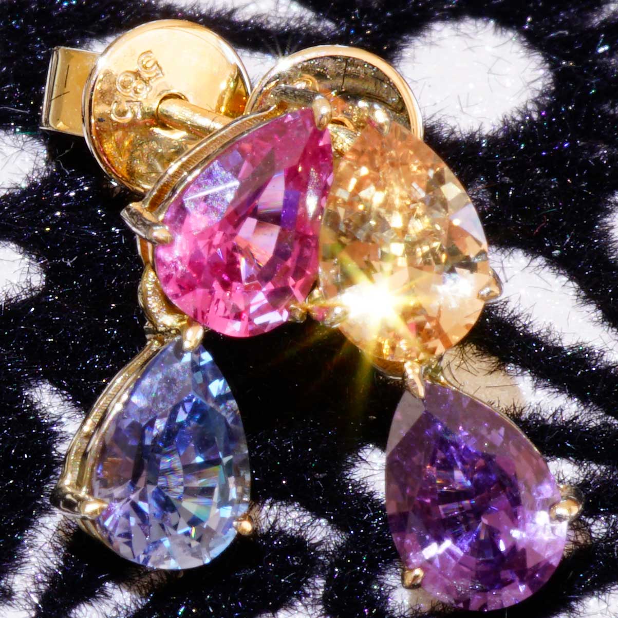 Saphire Earrings blue pink apricot purple 18 kt Yellow Gold Ilanka Mine Madagascar