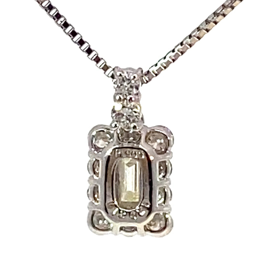 Noble Emeraldcut Solitaire Pendant with Chain 0.12 ct 0.28 ct 900 850 Platinum.... great Gift