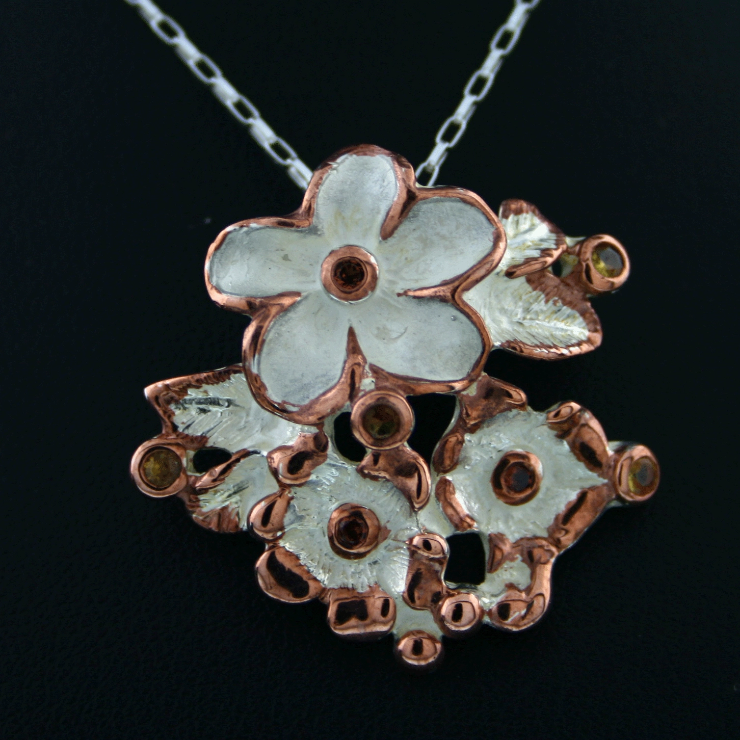 Anhänger mit Kette Silberschmiedearbeit Mama Mia Flowers 925er Silber