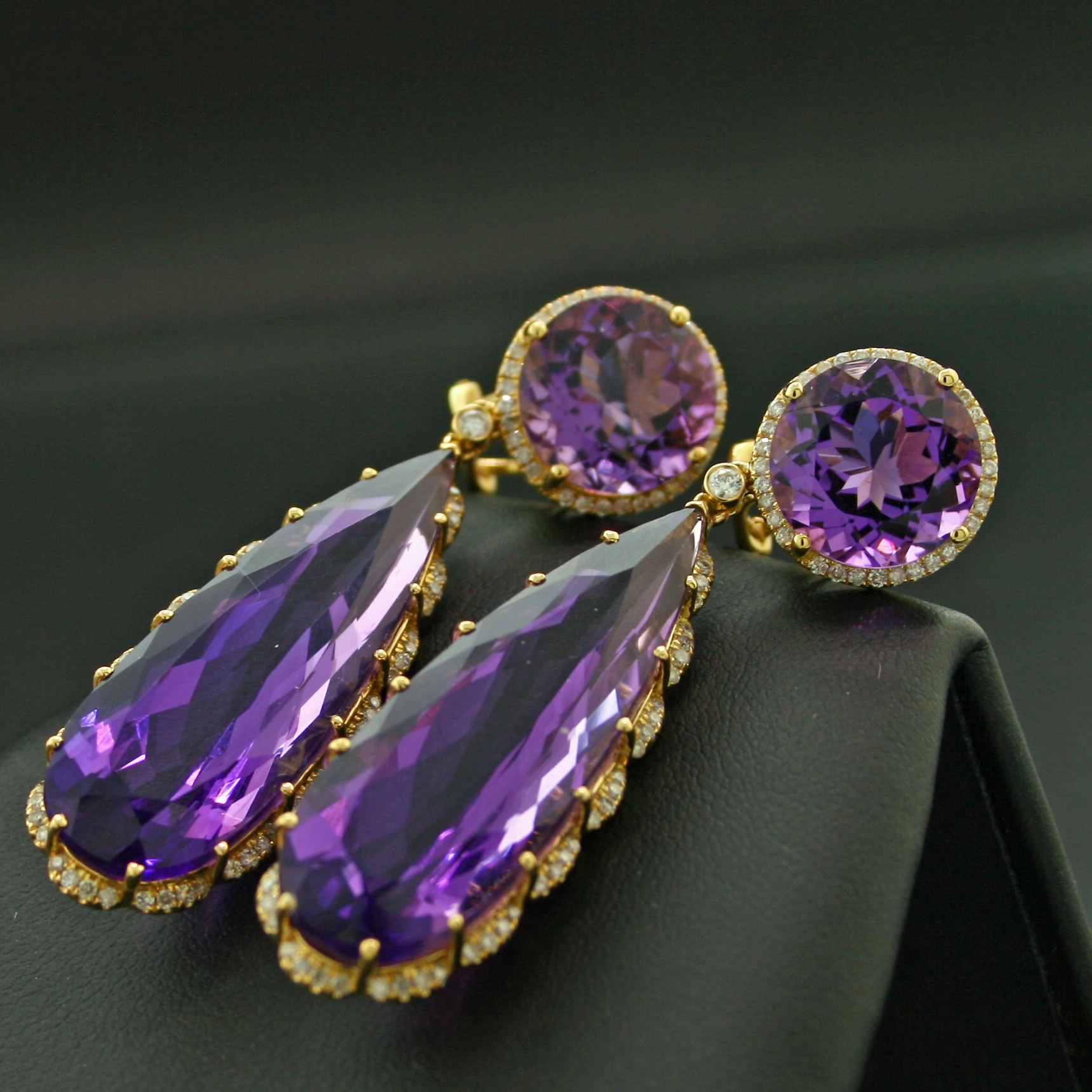 Amethyst-Brillant-Ohrstecker/Clip, 750/-GG., SW 5190.-EUR