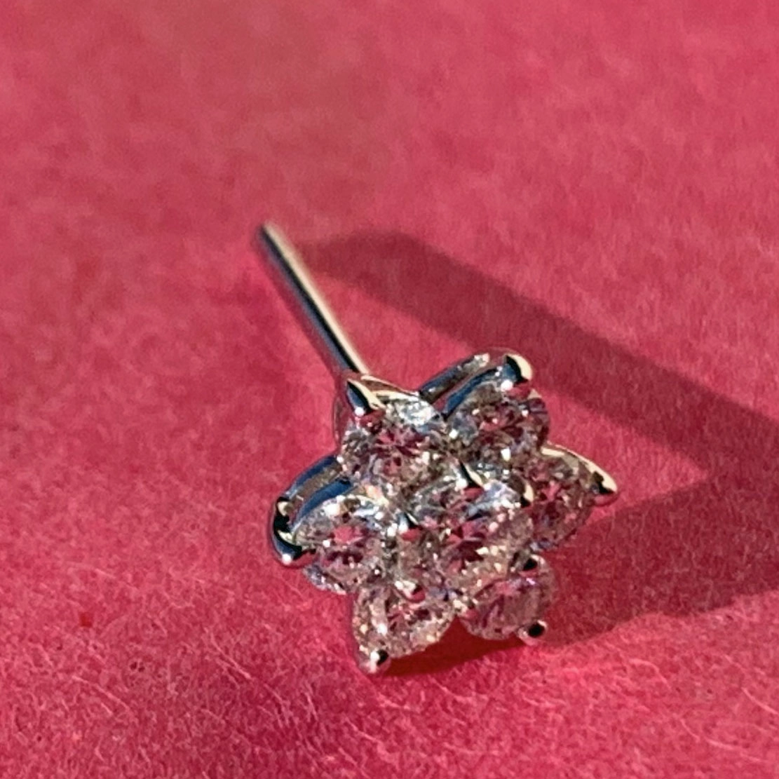 Brillant Ohrstecker Blütenform 0.54 ct W / SI-P1 die schönsten Klassiker