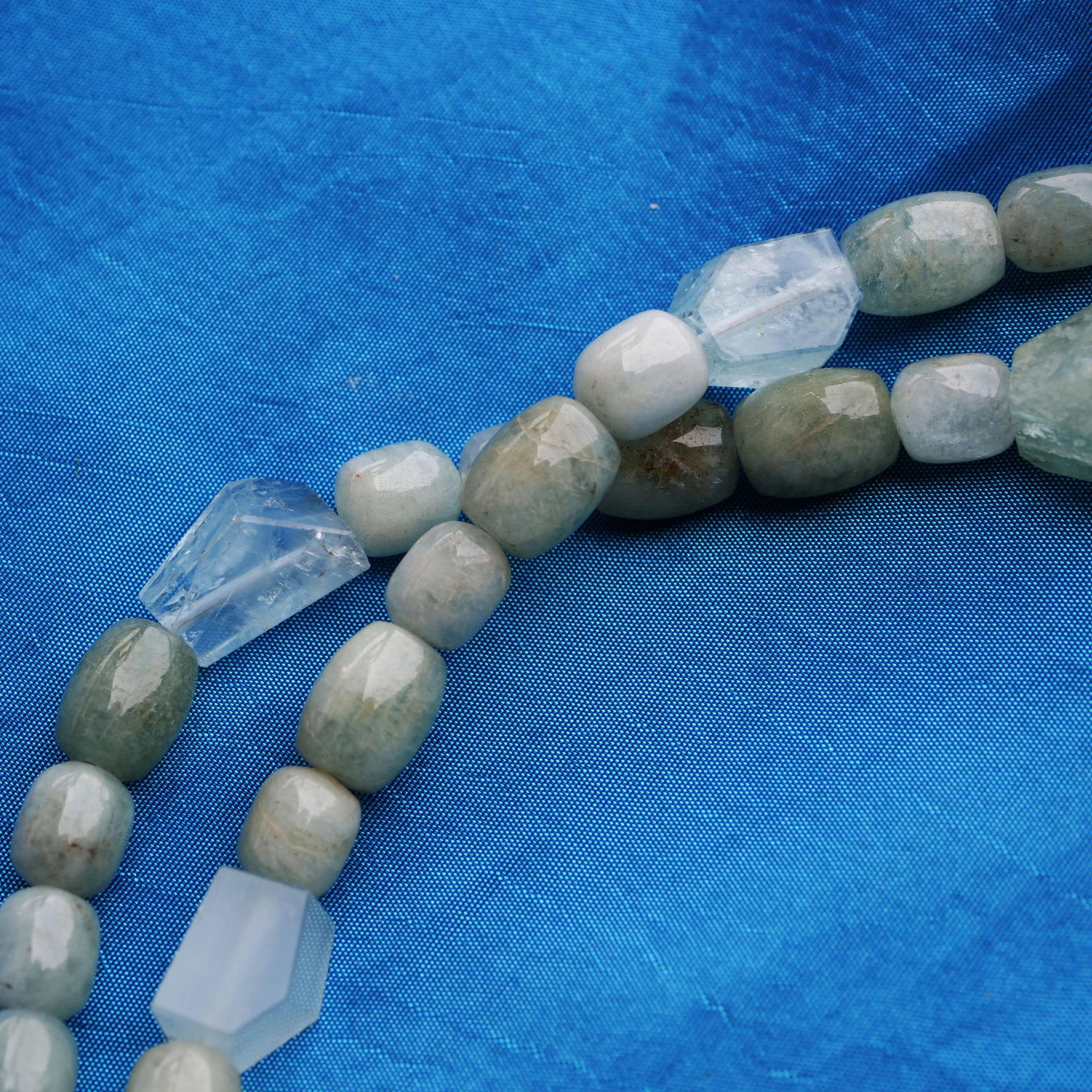 Aquamarin Necklace blue more blue very blue 62 cm length