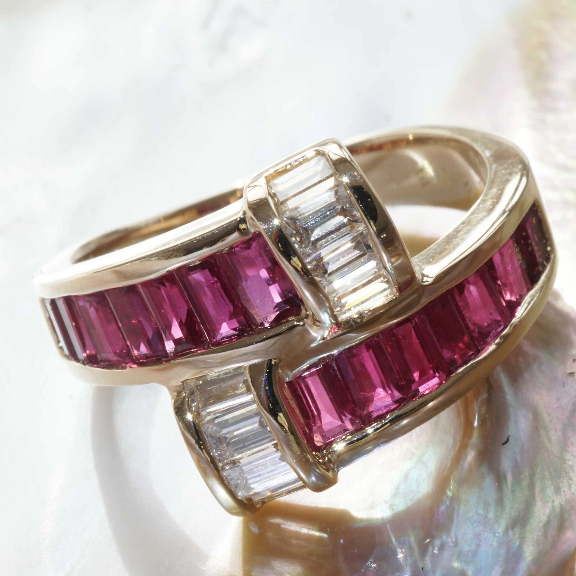 Ruby Brilliant Ring 18 kt Yellow Gold 2.213 ct 0.58 ct...Rubies without End