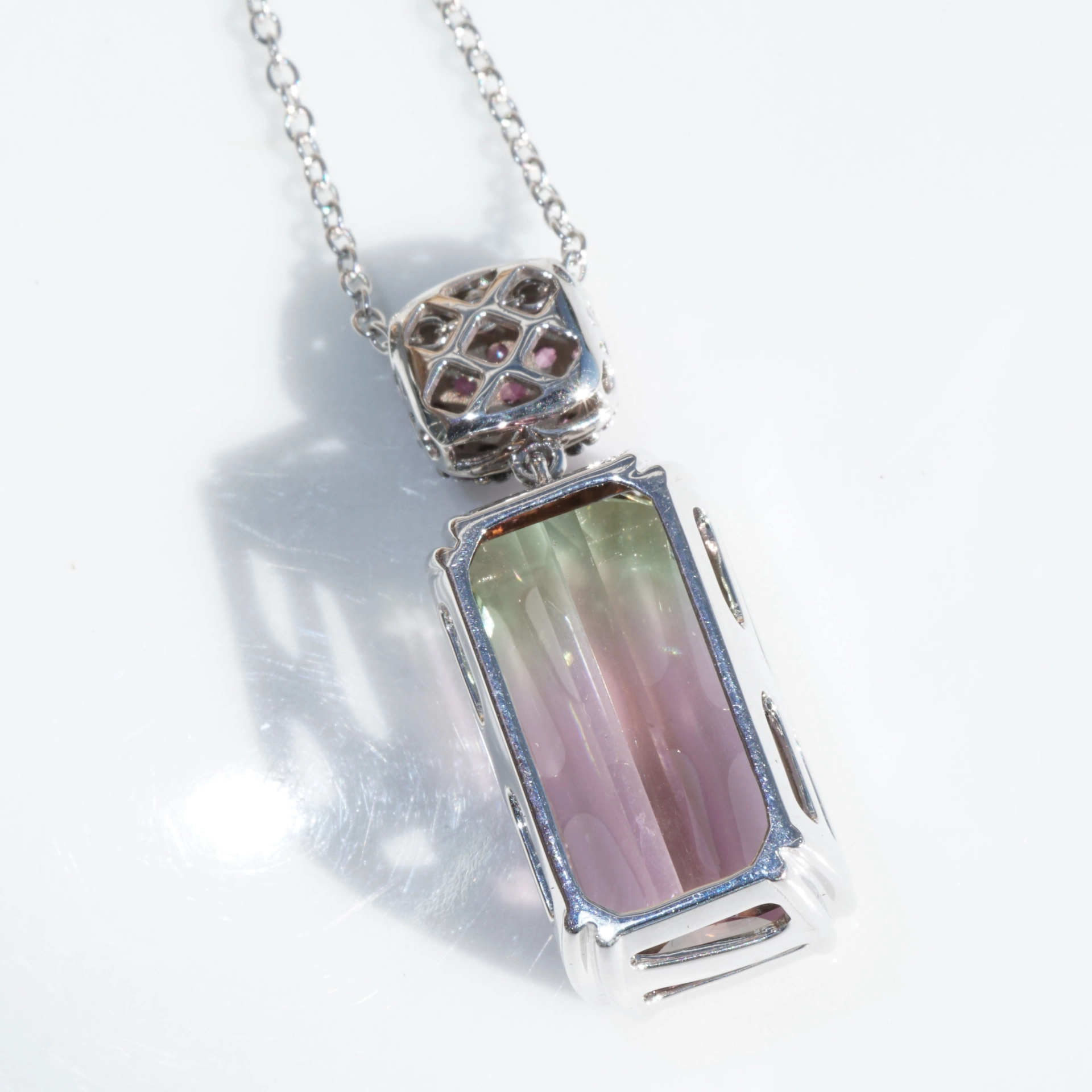 TOP Tourmaline Saphire Brilliant Pendant in 750 White Gold green-pink bicolor 12.57 ct Afghanistan