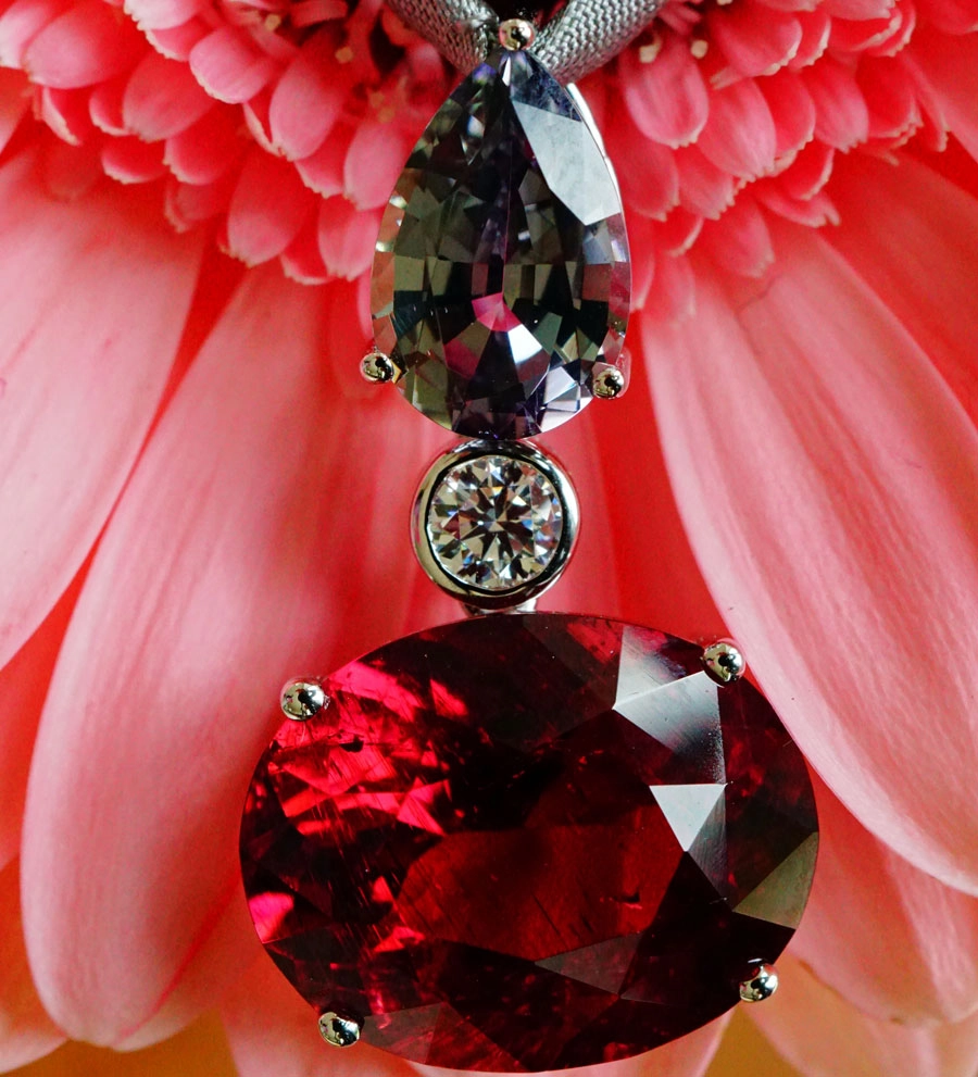 Rubelith Tansanit Brillant Anhänger 8.42 ct