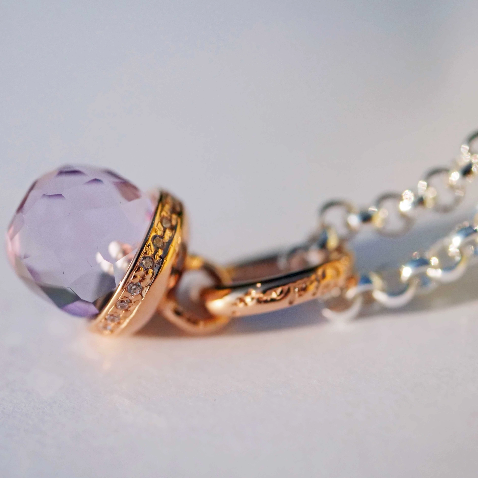 Amethyst Pendant Drop Shrine with white Zircons from the Lifestyle Jewelry Manufacturer Chilango