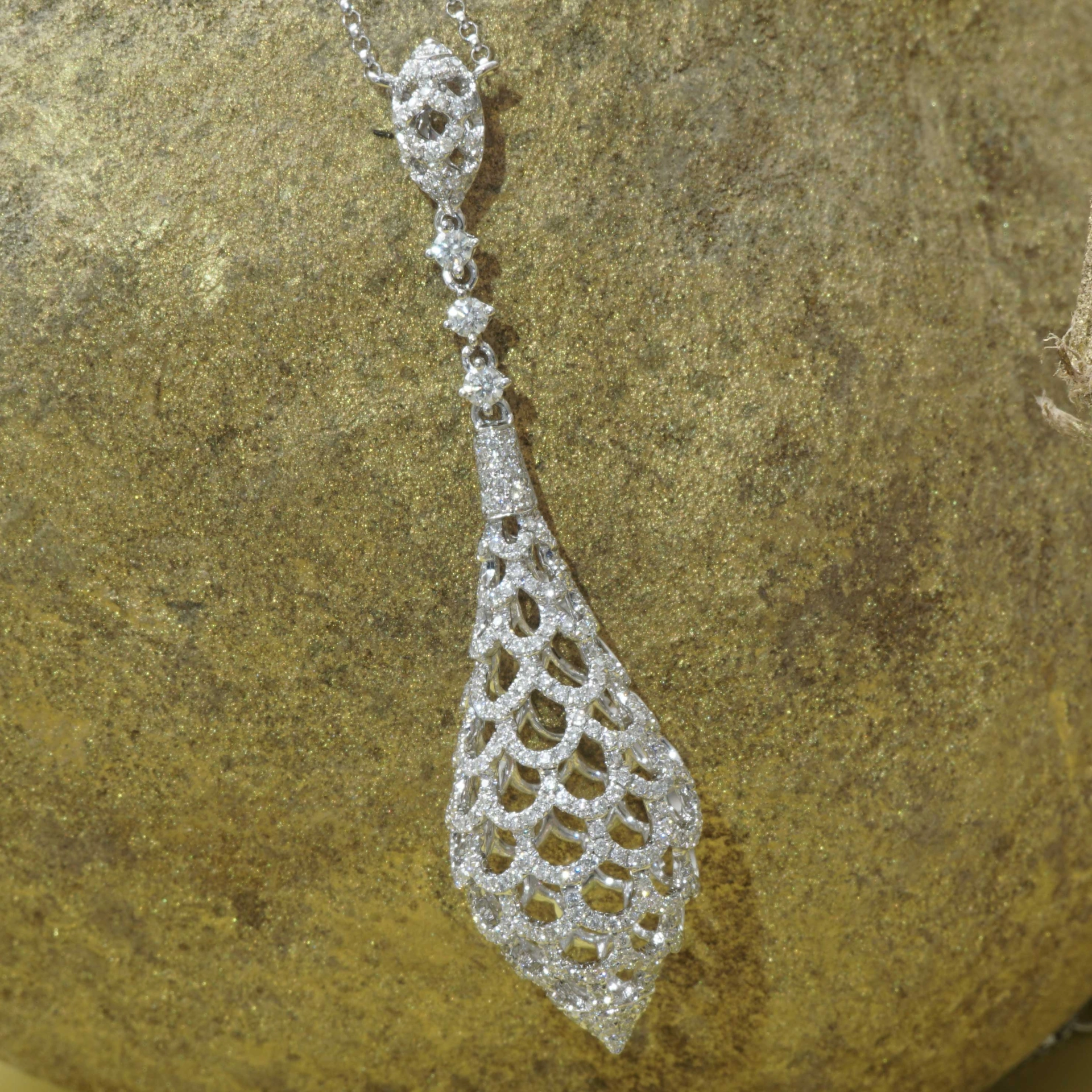 Brilliant pointed Pampel necklace 750 White Gold 1.10 ct TW-W VVS-VS exciting Grid Structure