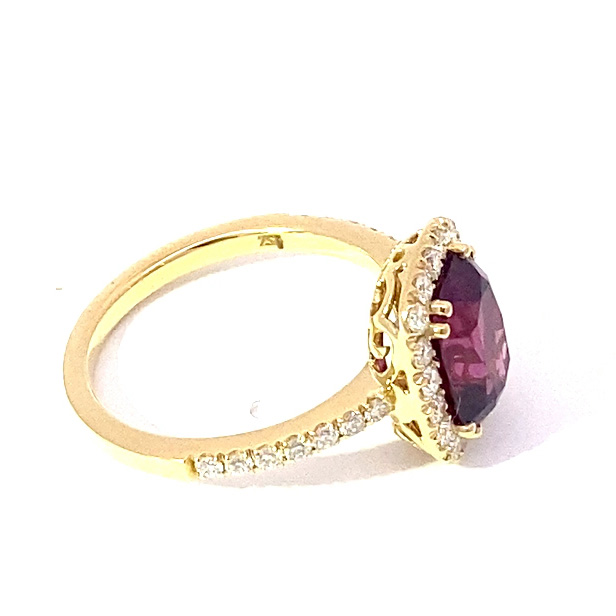 Rhodonite Brilliant Ring 3.34 ct 0.55 ct 750 Yellow Gold... more beautiful than the most expensive Ruby Ring