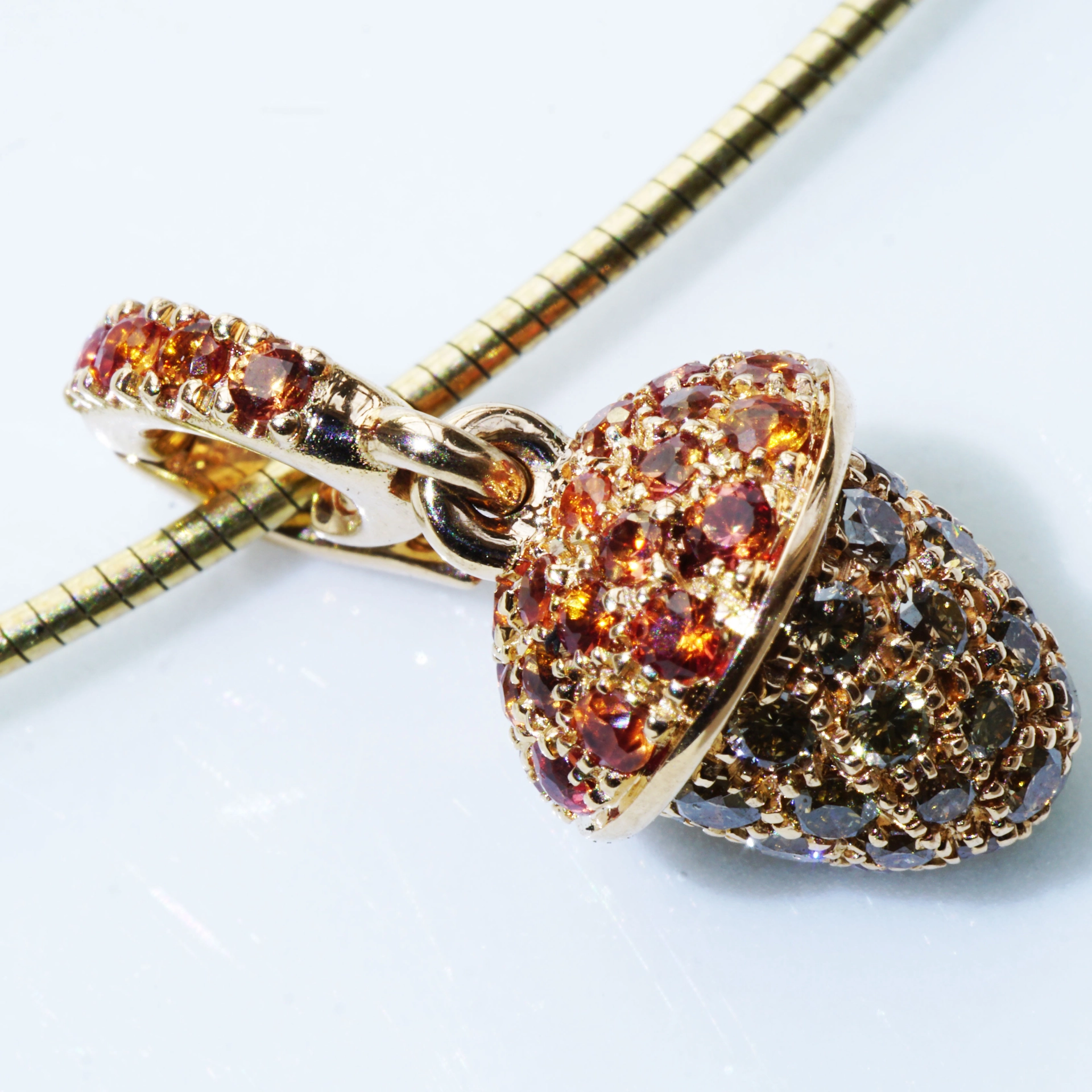 Diamond Saphire Drop Pendant 18 kt Rosegold.......sooo cute