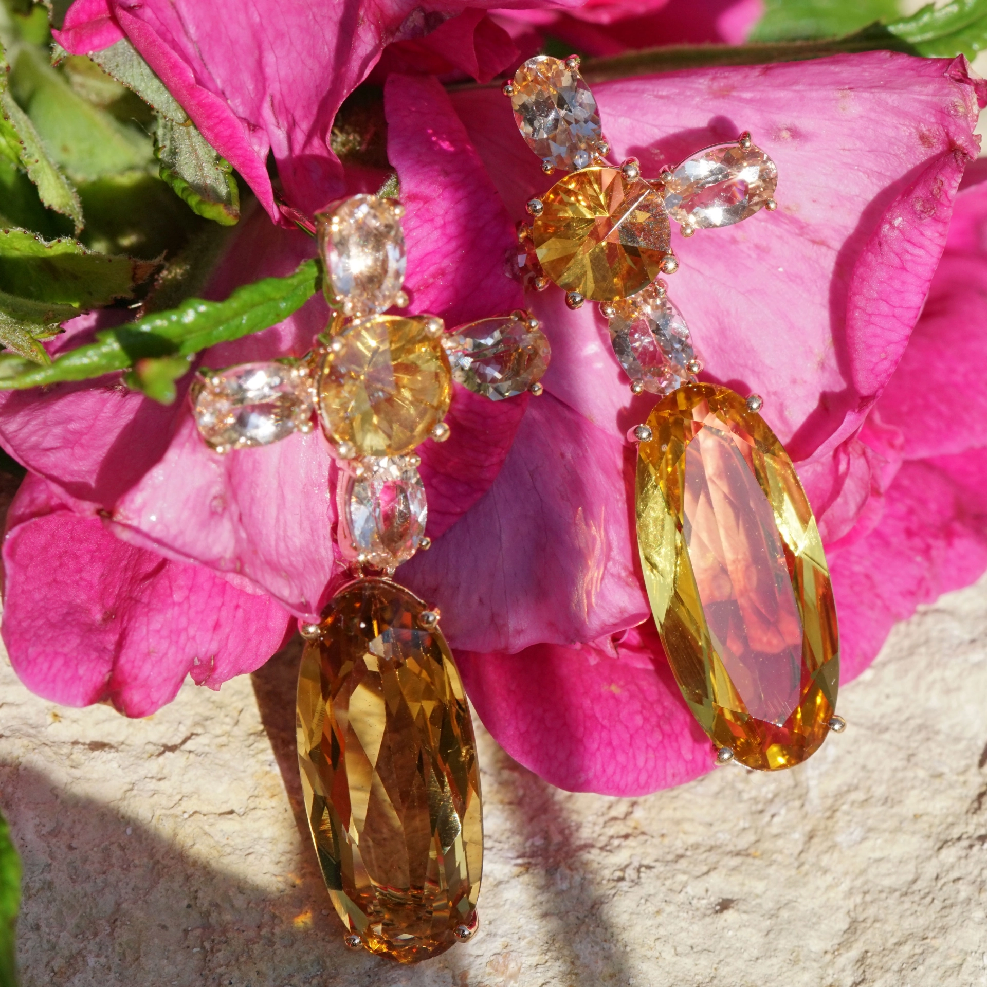 Morganite Beryll Earrings 18 kt Rosegold 40 x 20 mm 13 ct.....Unique