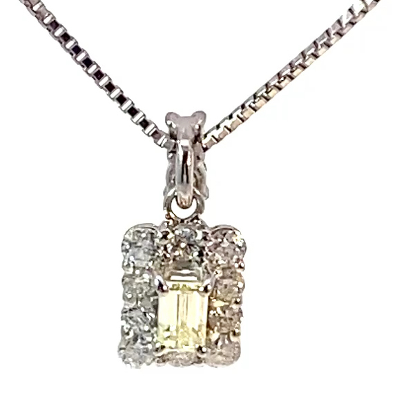 Noble Emeraldcut Solitaire Pendant with Chain 0.12 ct 0.28 ct 900 850 Platinum.... great Gift