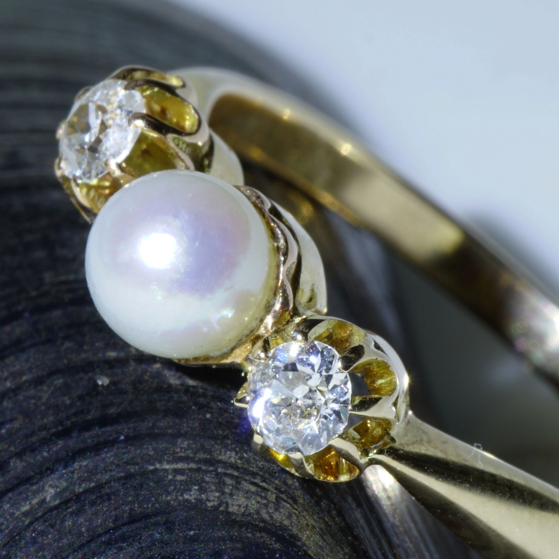Oldcut Diamond Pearl Ring 14 kt Gold...about 1910
