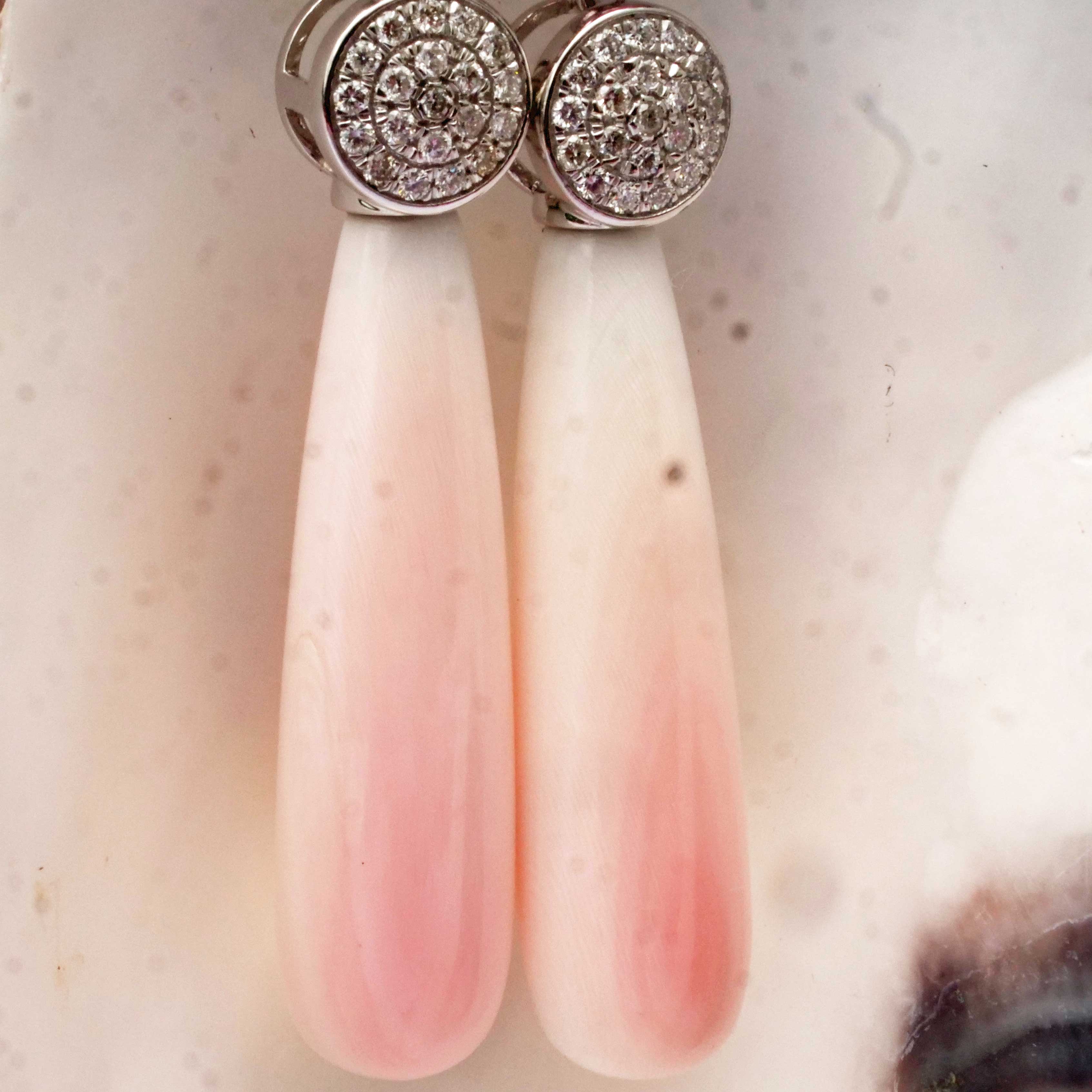 Spinel Brilliant Mother of Pearl Earrings 750 White Gold 0.47 ct TW VS Mine Tajikistan 2.15 ct Great Pink