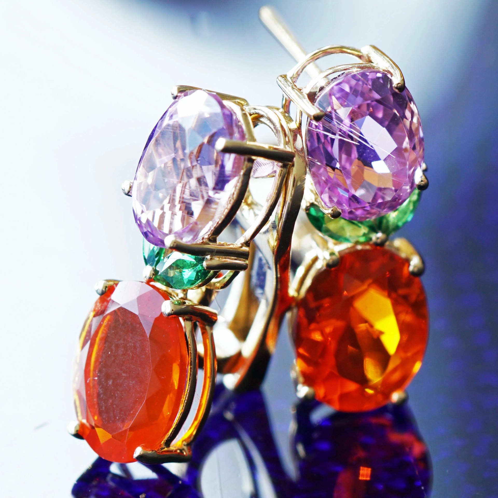 Kunzit Feueropal Demantoid Ohrstecker 750er Gold ......Day in Bali