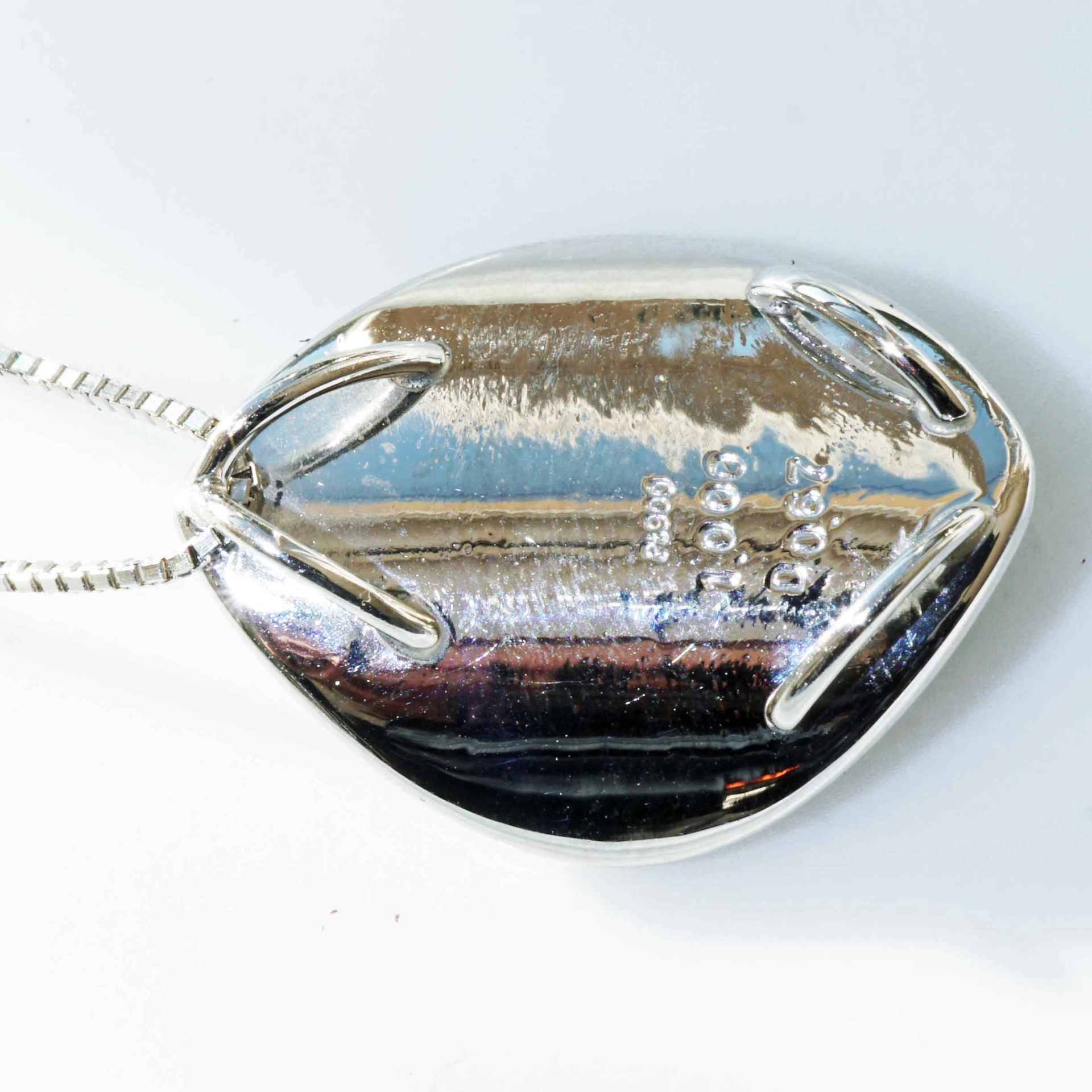 Saphire Brilliant Pendant 900 Platinum purpur violet ...incredible luminous Color