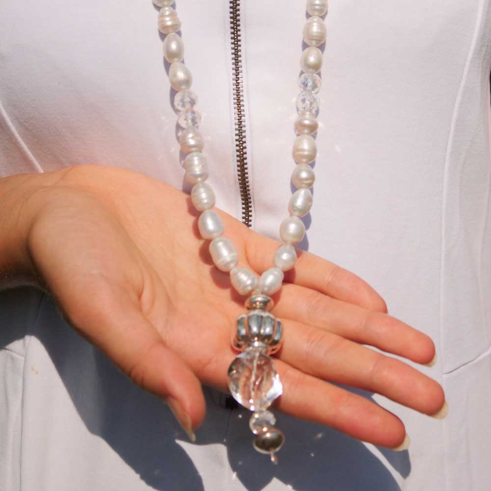 Chilango Freshwater Rock Crystal Chain in 100 cm Length with Great Twisted Rock Crystal Pendant 925 Silver