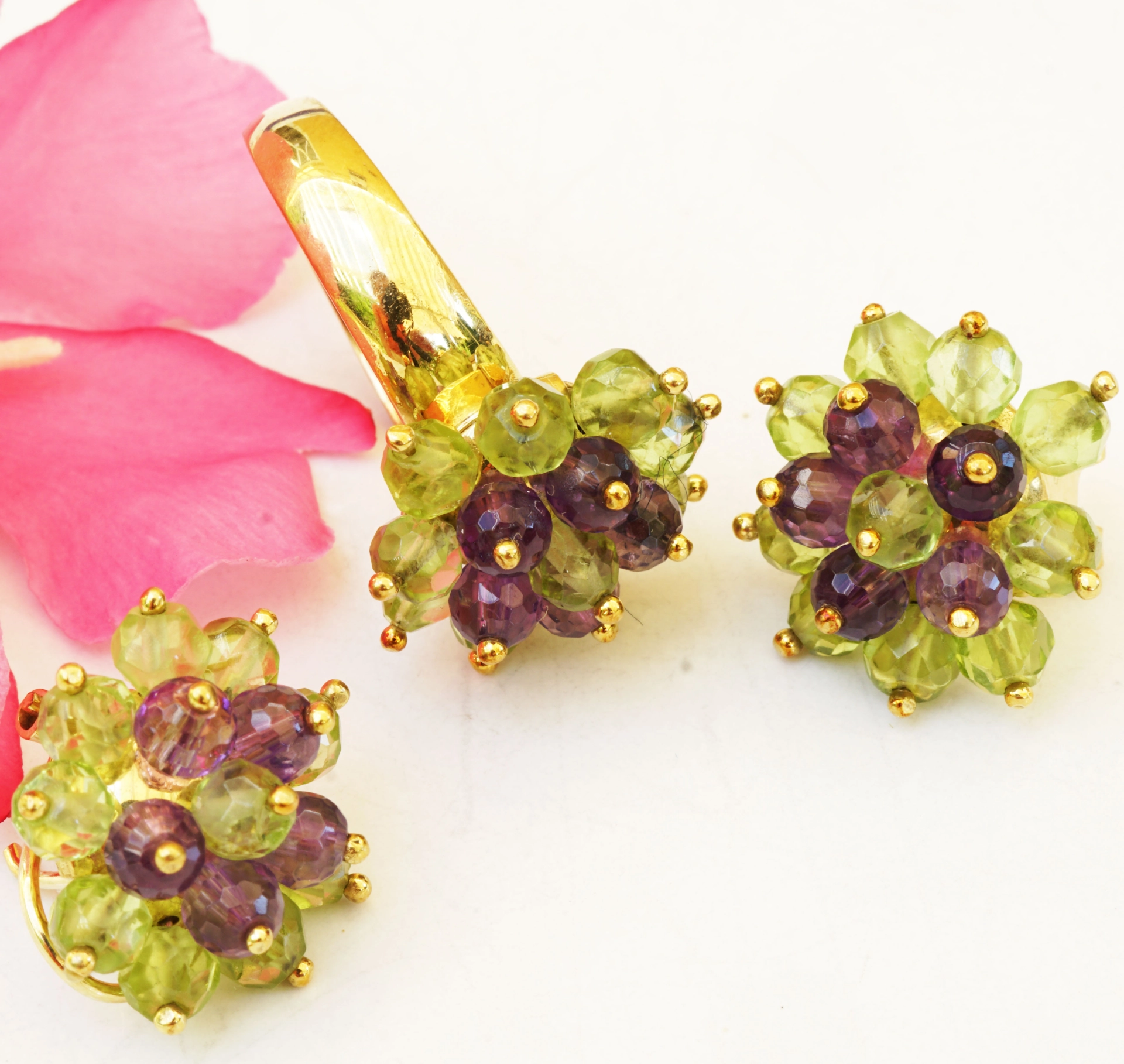 Ohrstecker Ring Set Peridot Amethyst 585er Gelbgold Vintage 60er Jahre Blütendesign ausgefallen