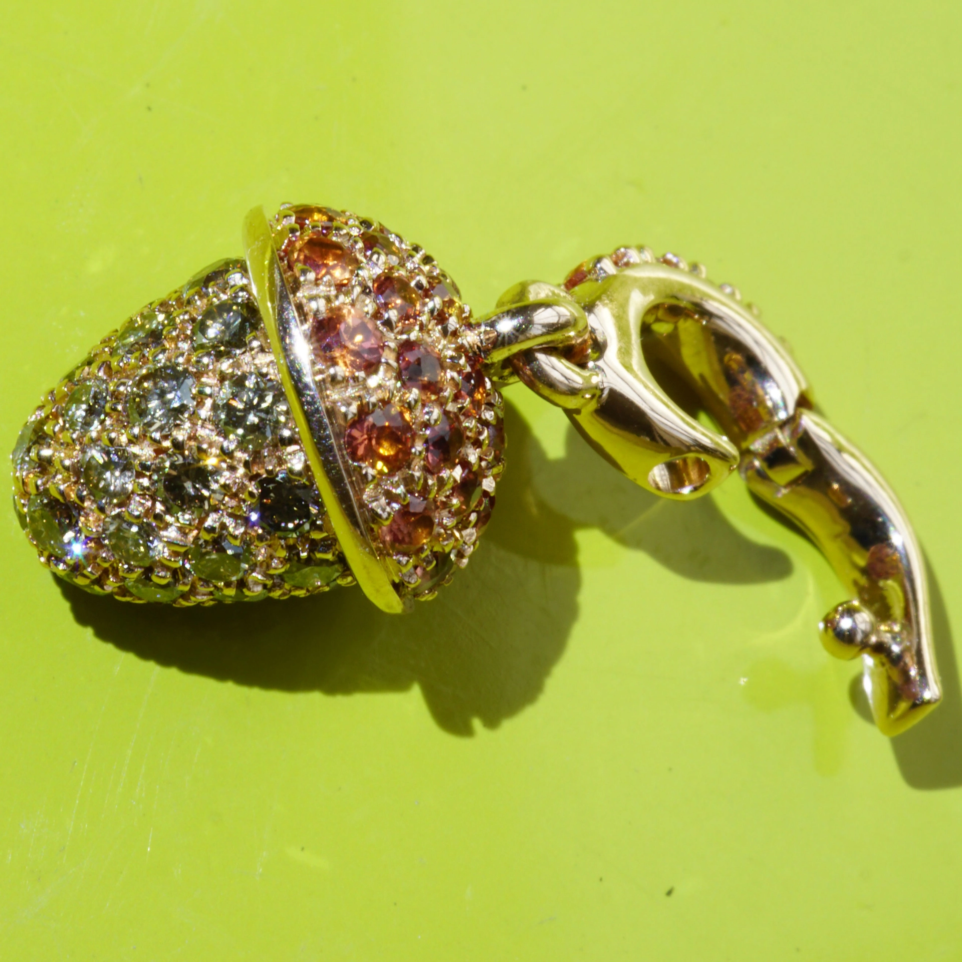 Diamond Saphire Drop Pendant 18 kt Rosegold.......sooo cute