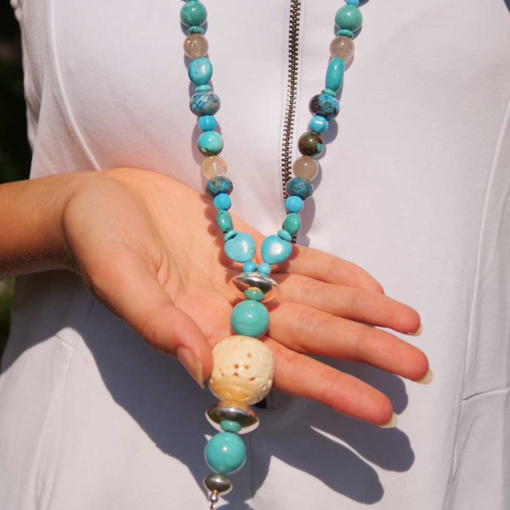 Chilango Turquoise Quartz Rutile Quartz Chain in 100 cm Length with Great Carved Leg Pendant 925 Silver