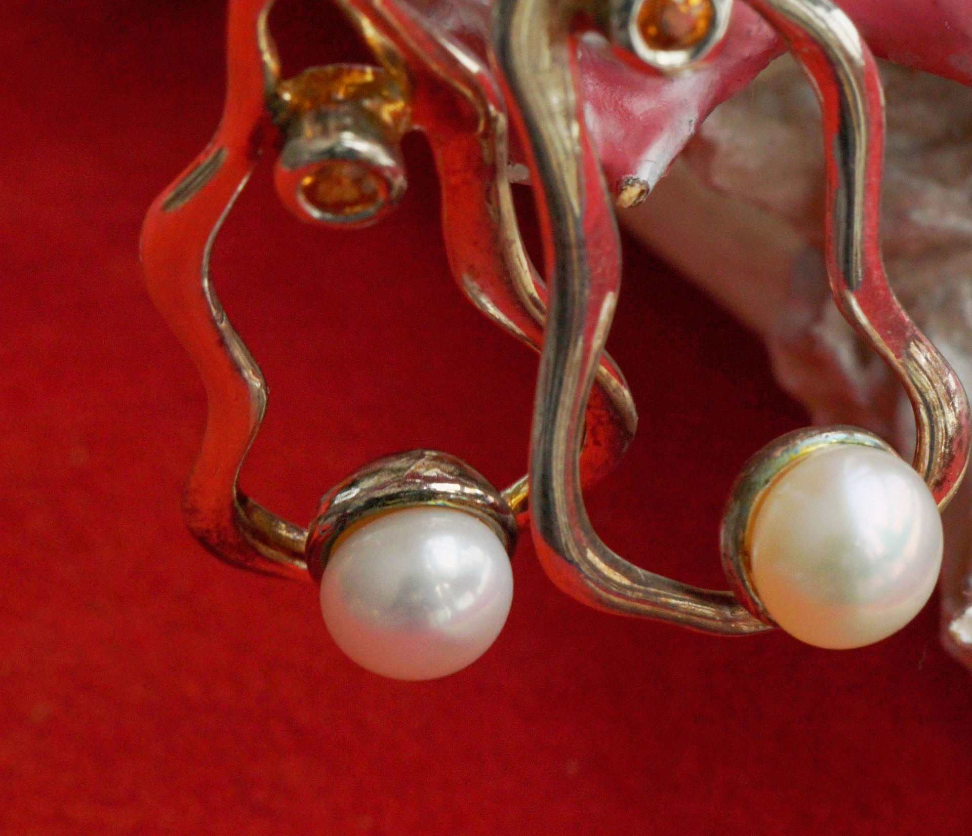 Ohrhänger neverending time Silber mit orangen Saphiren und weissen Zuchtperlen 42 x 16 mm