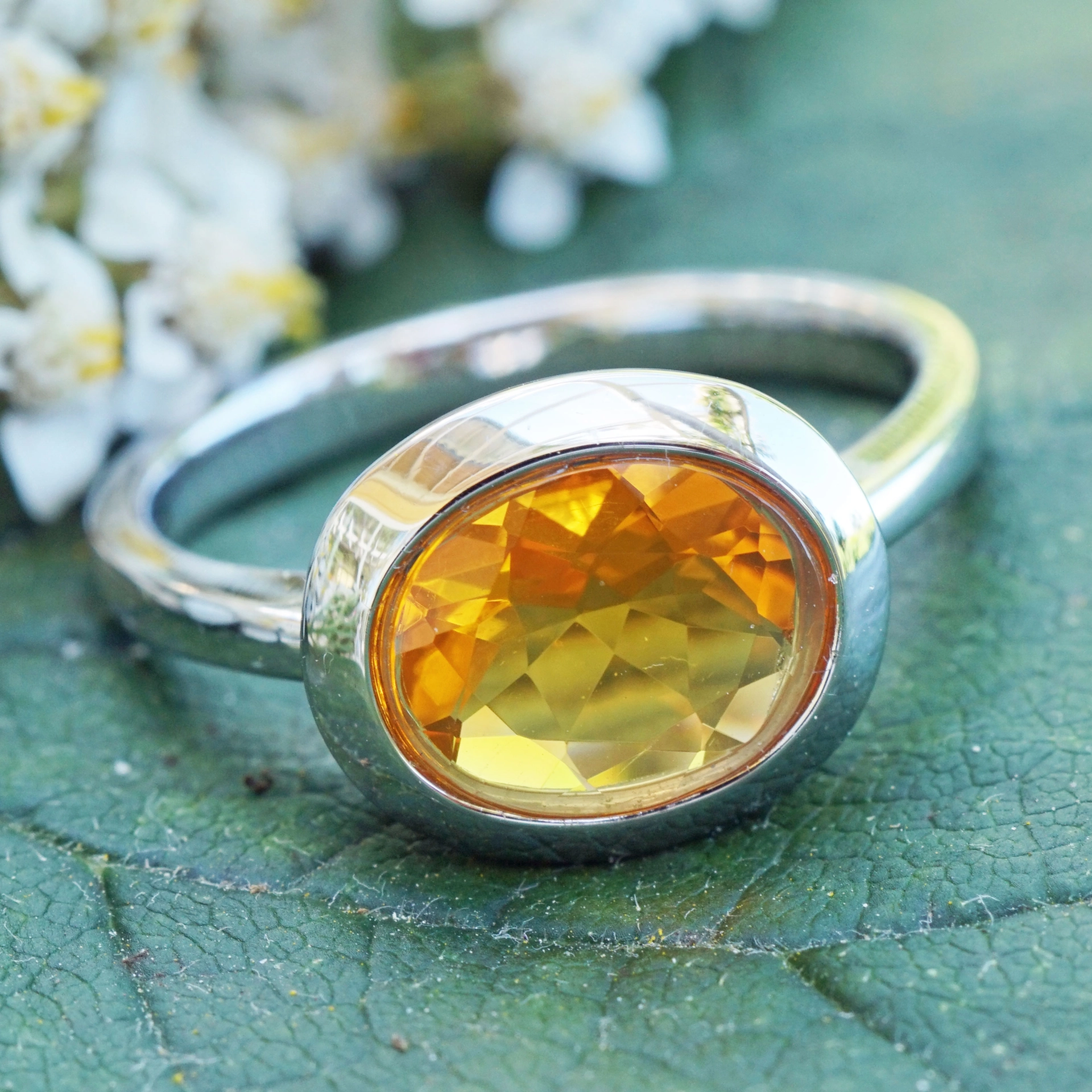 Fire Opal Ring 18 kt White Gold....fine Color
