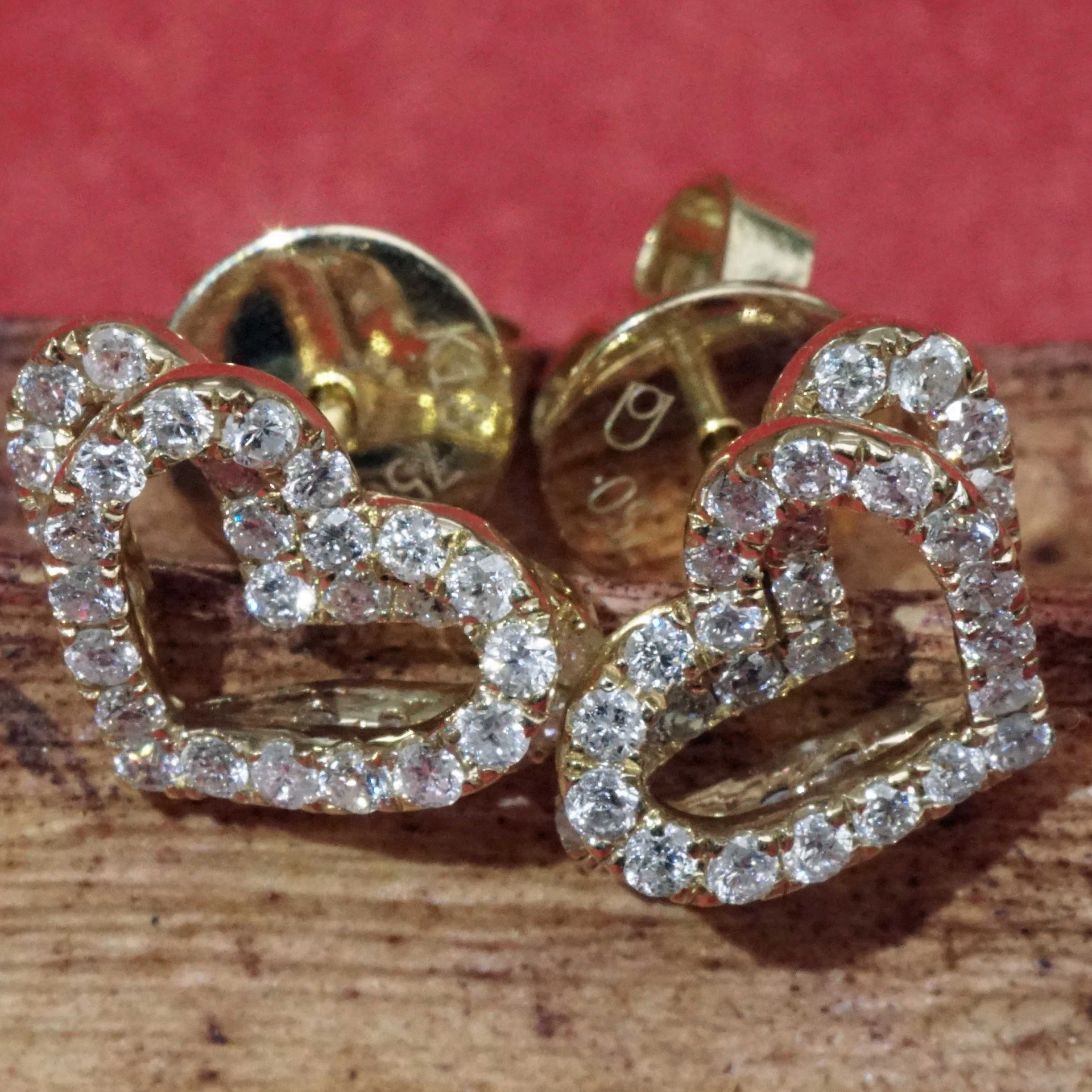 Double Heartbeat for the Ears....Brilliant Earring Studs total 0.56 ct 18 kt Yellow Gold
