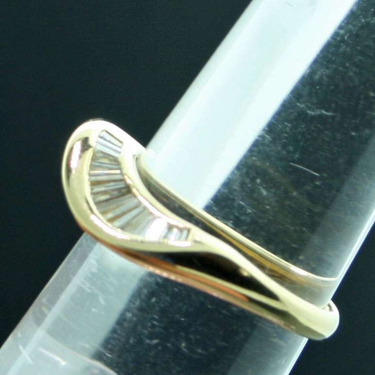 "Wave", Brillant-Ring in 750er-Gold, 0.42 ct