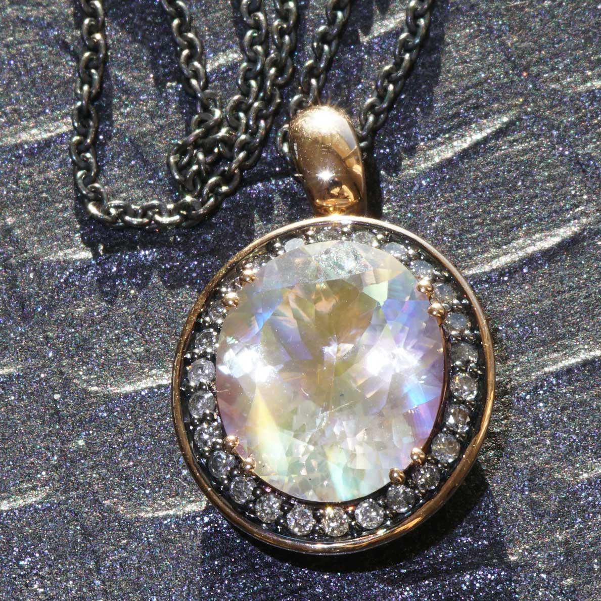 Transparent Moonstone Diamond Pendant with Chain in 750 Rose Gold black rhodium-plated from Madagascar