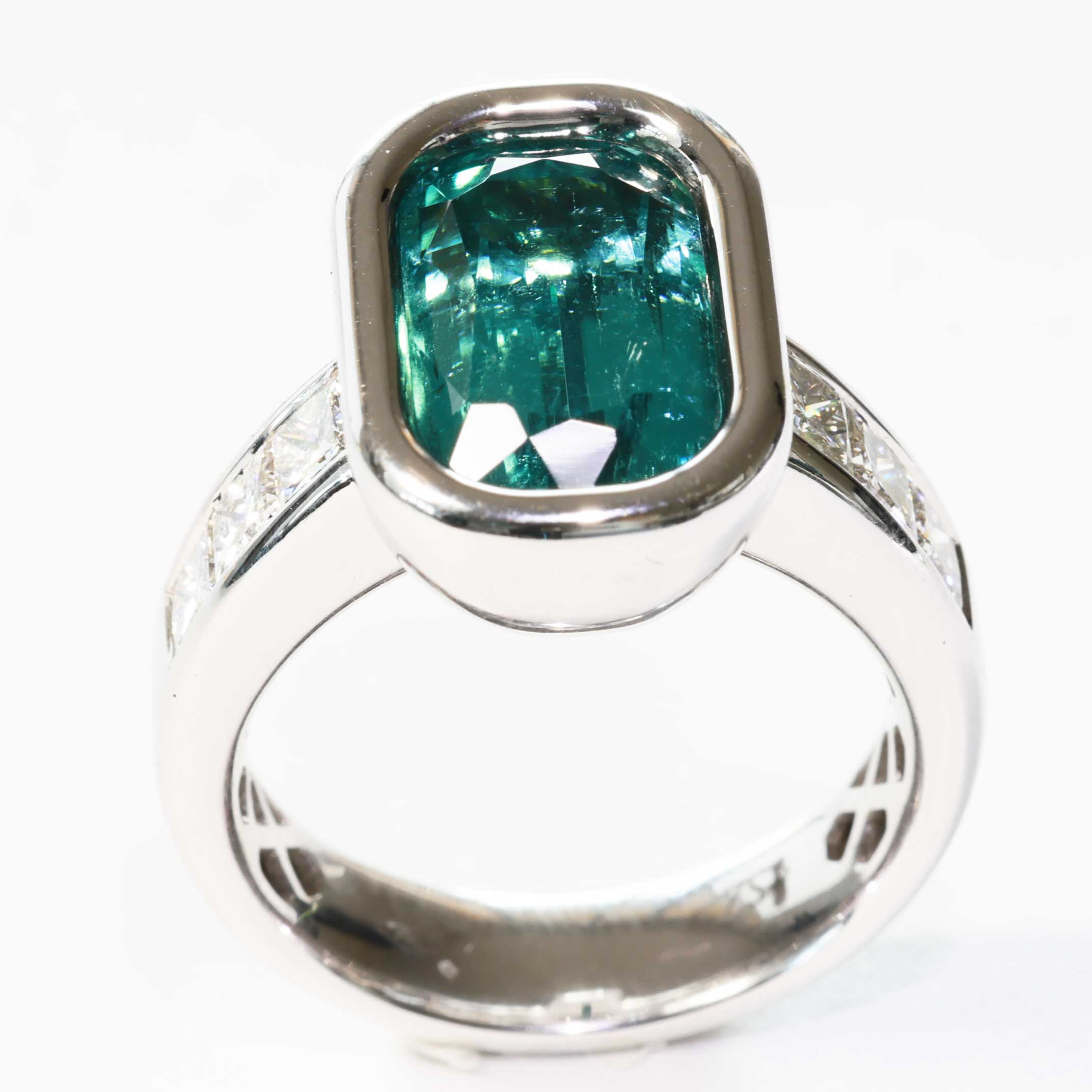 Tourmaline Diamond Ring 750 White Gold Neon Blue Tiffany Blue Afghanistan 8.05 ct Investment Gemstone Rare