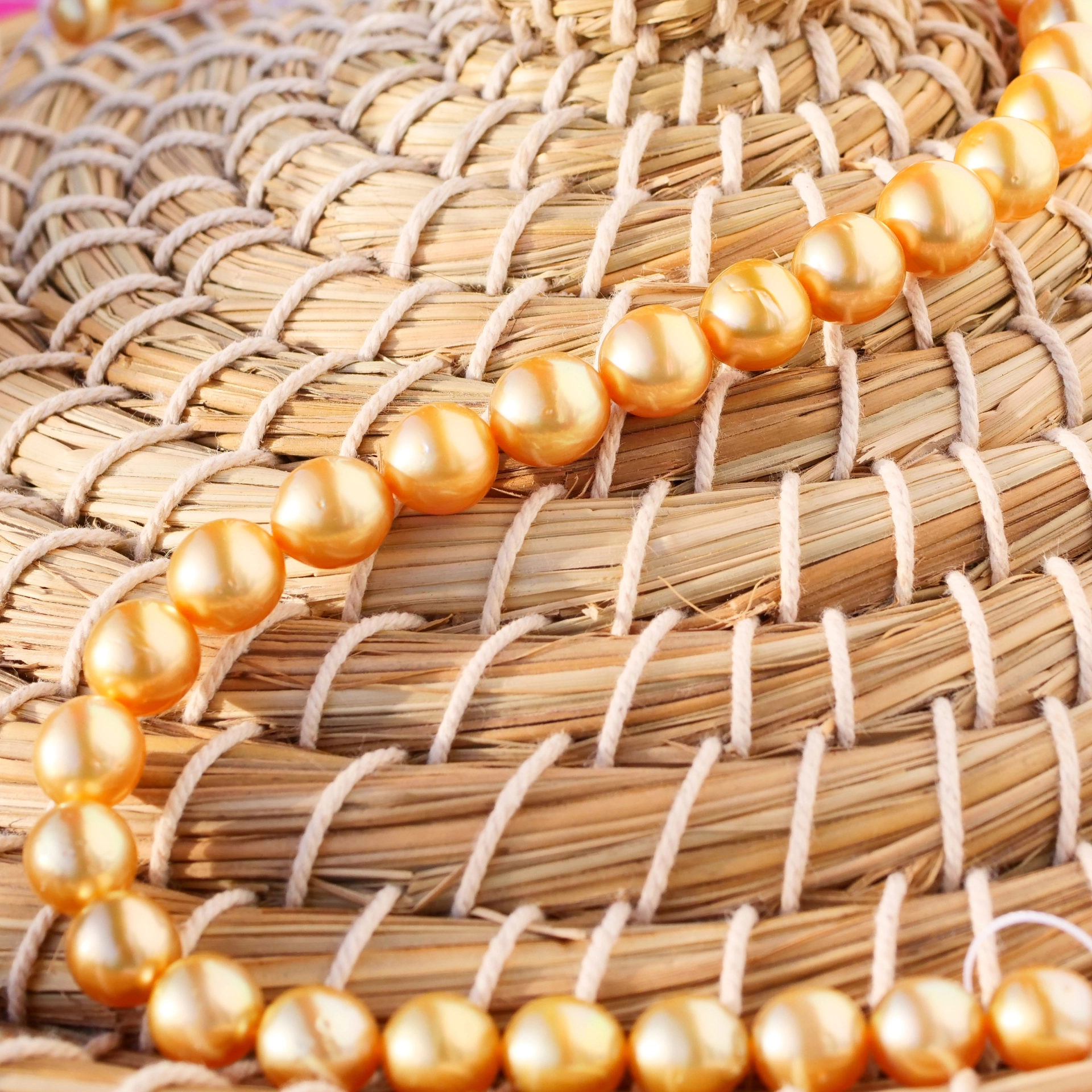 Südsee Zuchtperl Collier GOLDFARBEN 11,8 x 9 mm AAA naturfarben