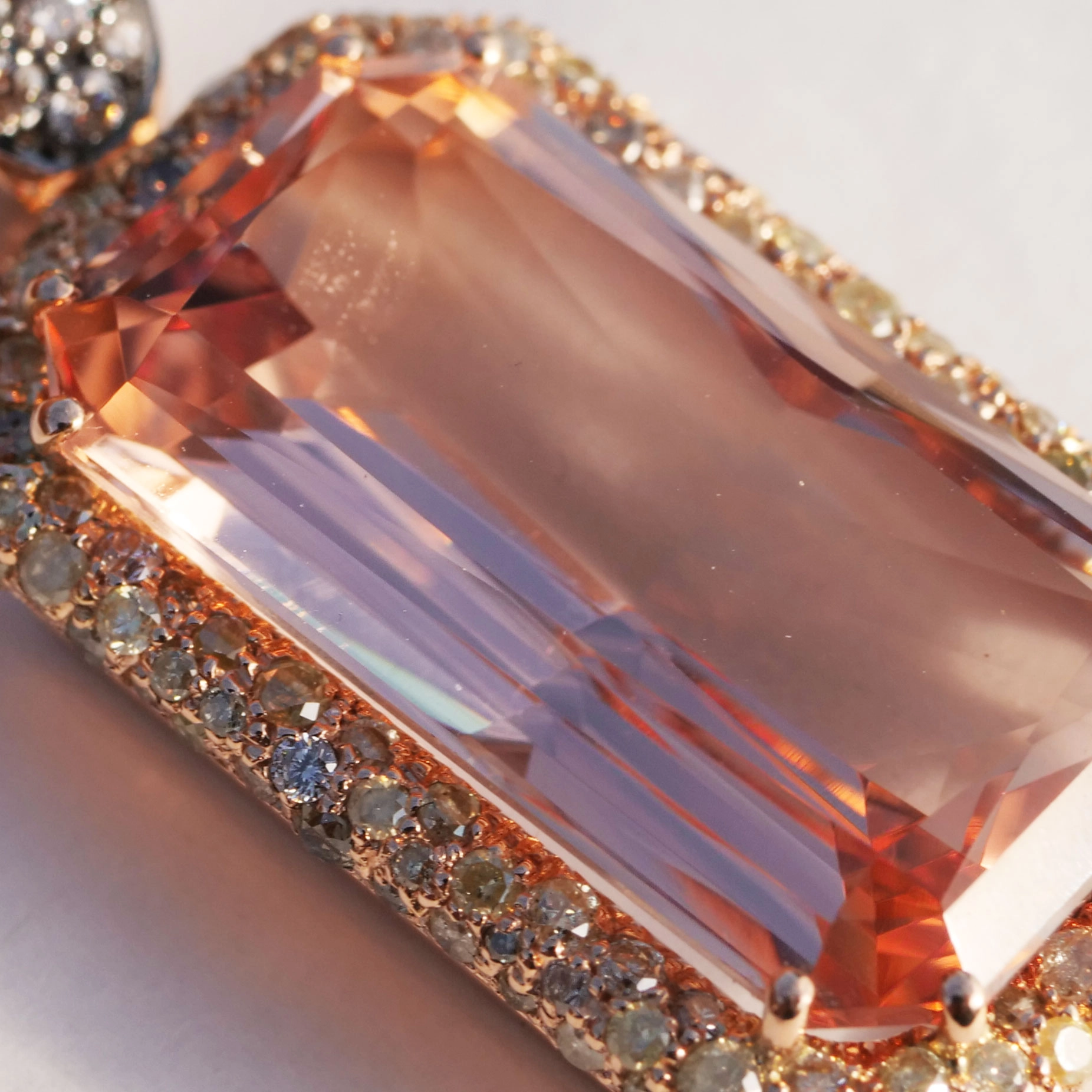 Morganite Diamond Pendant Rosegold 18 kt....wonderful 15 Carat Gem