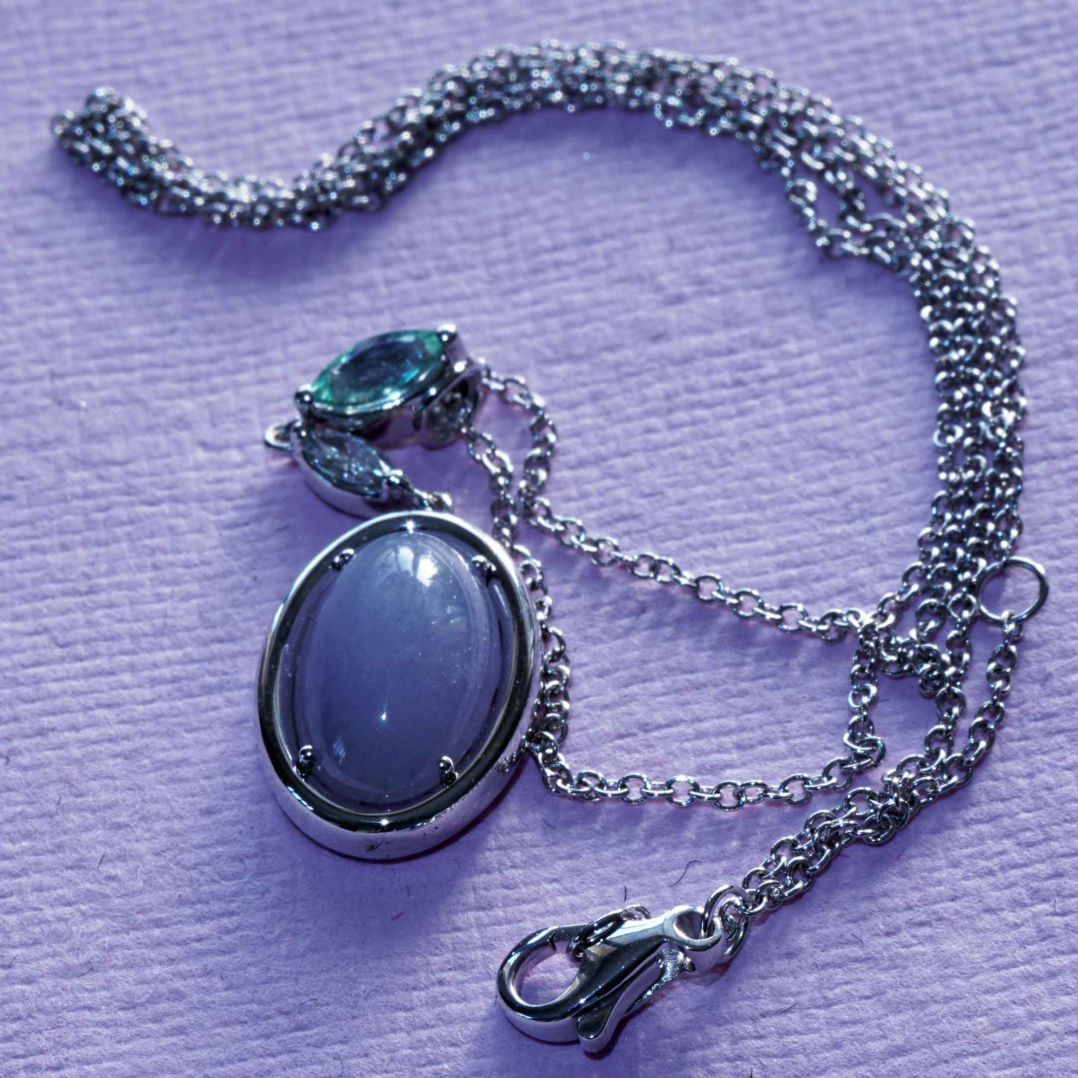 Paraiba Tourmaline Jade Brilliant Necklace 5 ct 0.27 ct 0.11 lavender combined with swimming poolteal... Exciting