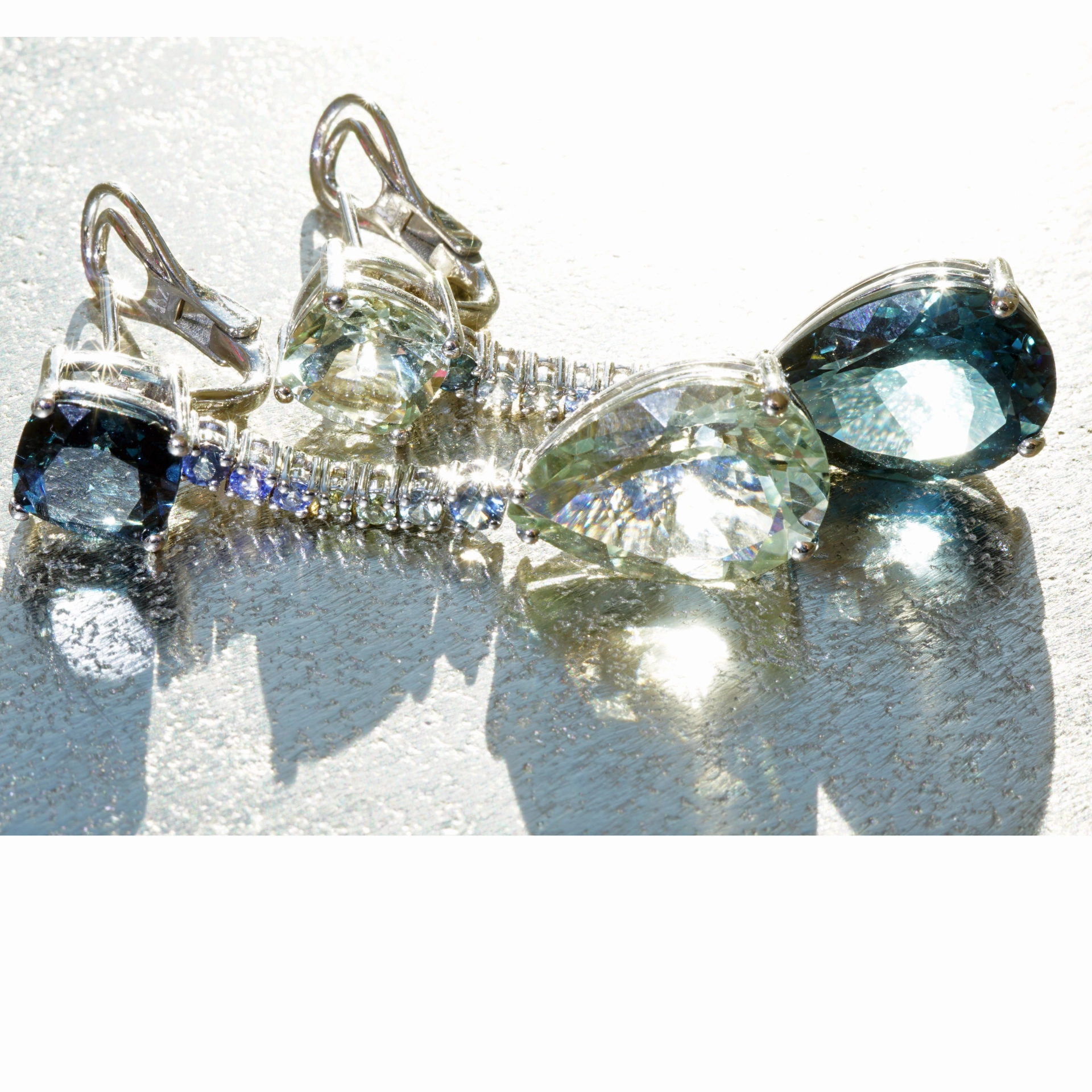 Topaz Amethyst Saphire Earrings.. High End 18 kt Jewellery MAGNIFIC