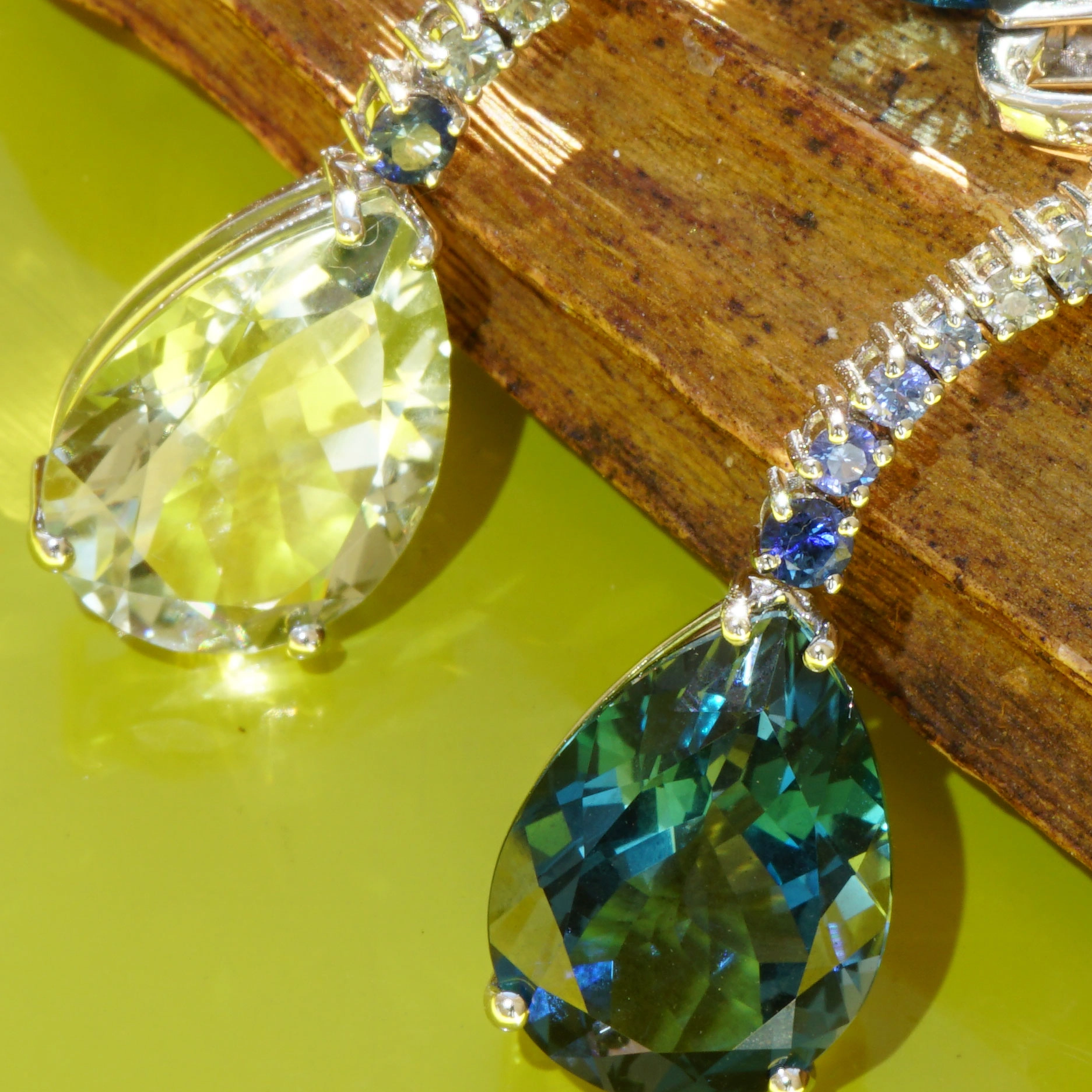 Topaz Amethyst Saphire Earrings.. High End 18 kt Jewellery MAGNIFIC