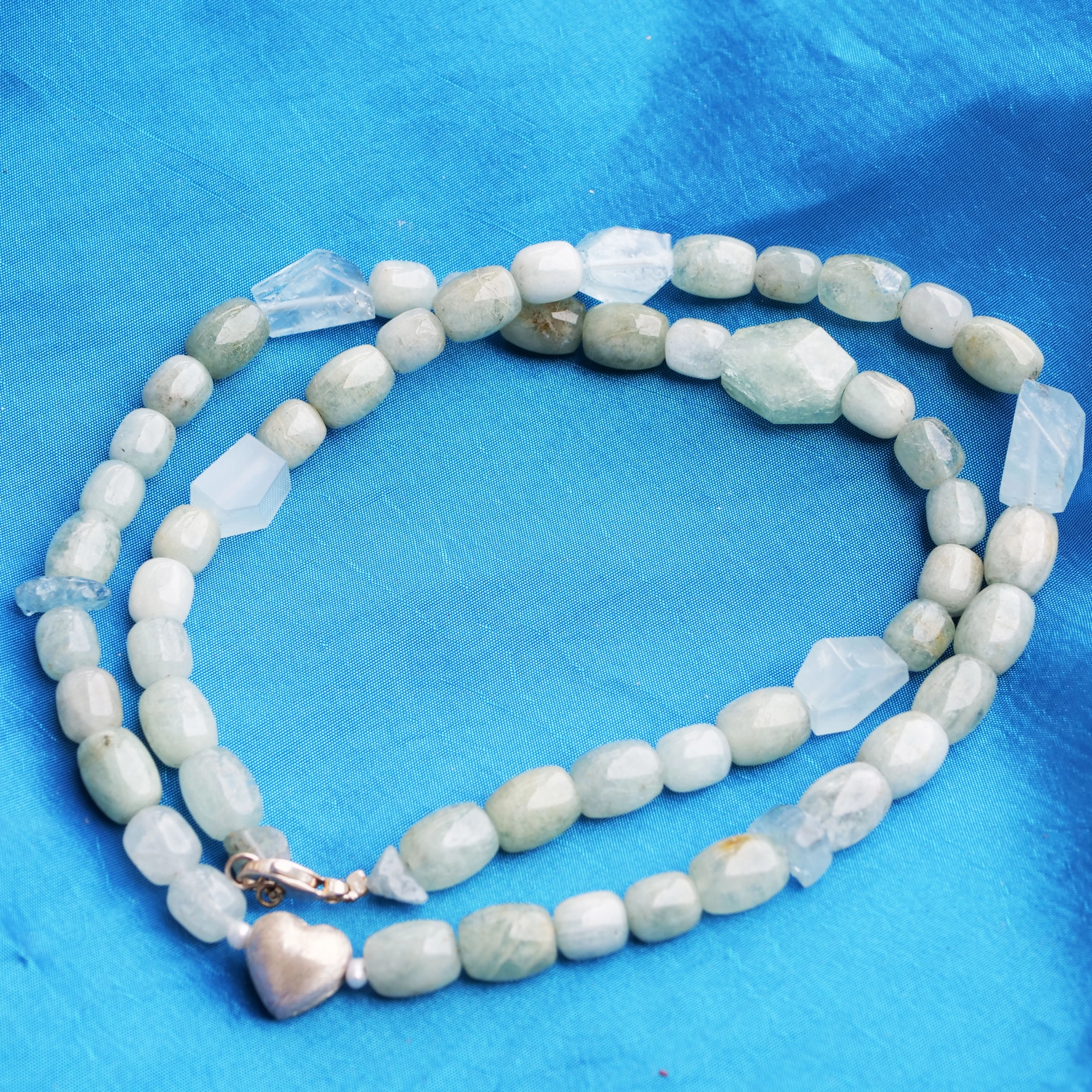 Aquamarin Necklace blue more blue very blue 62 cm length