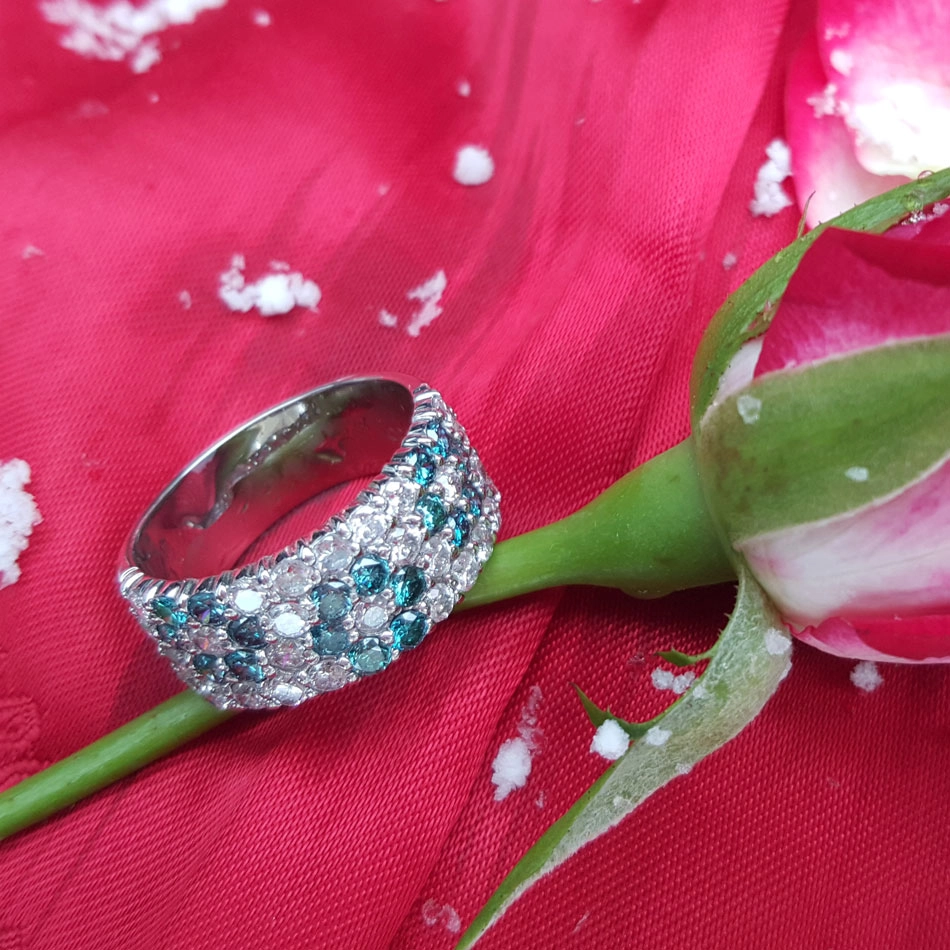 Brillant-Ring-blau-weiß-2 ct-900er-Platin