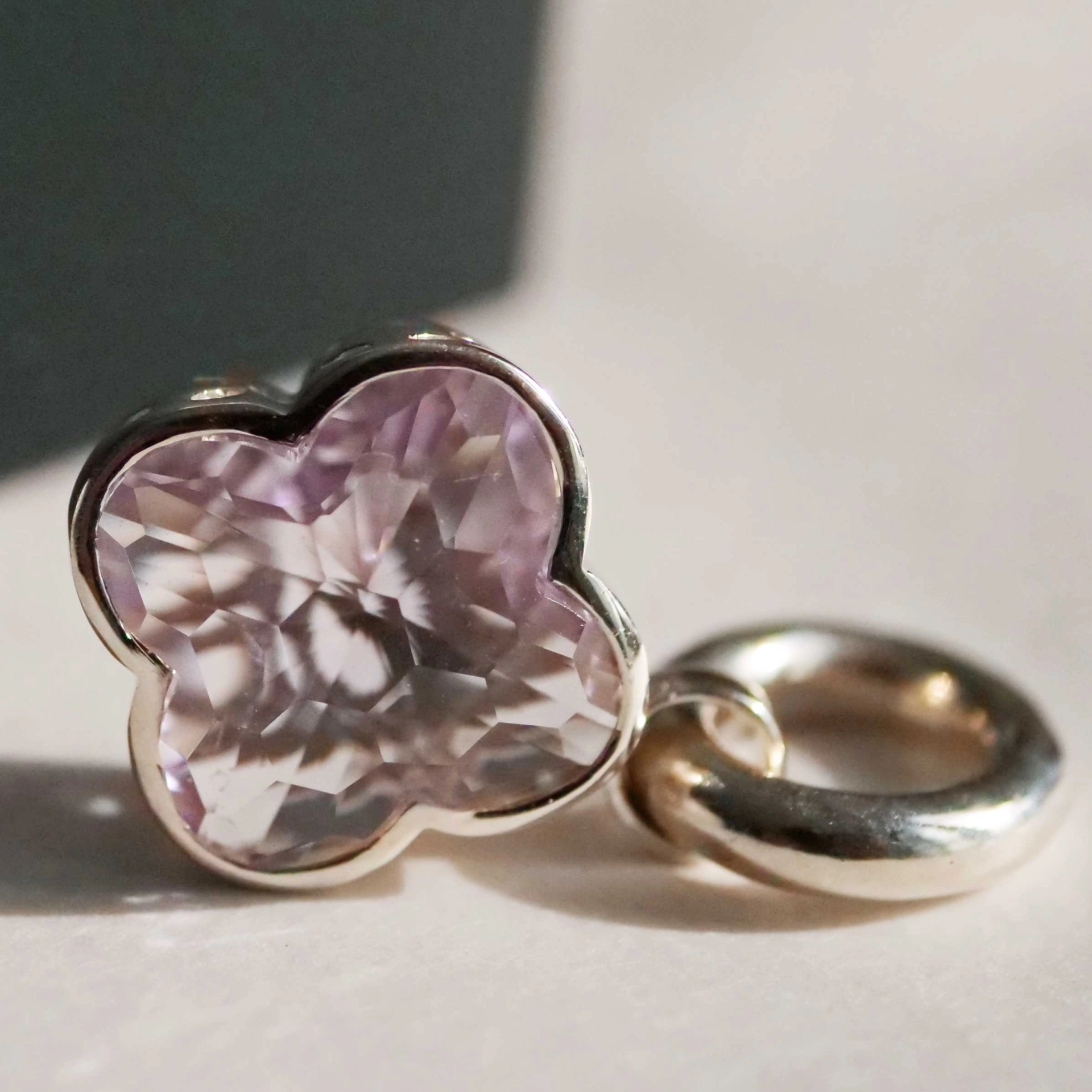 Amethyst Pendant from the Lilli Flower out of Nature Series from the Lifestyle Jewelry Manufacturer Chilango