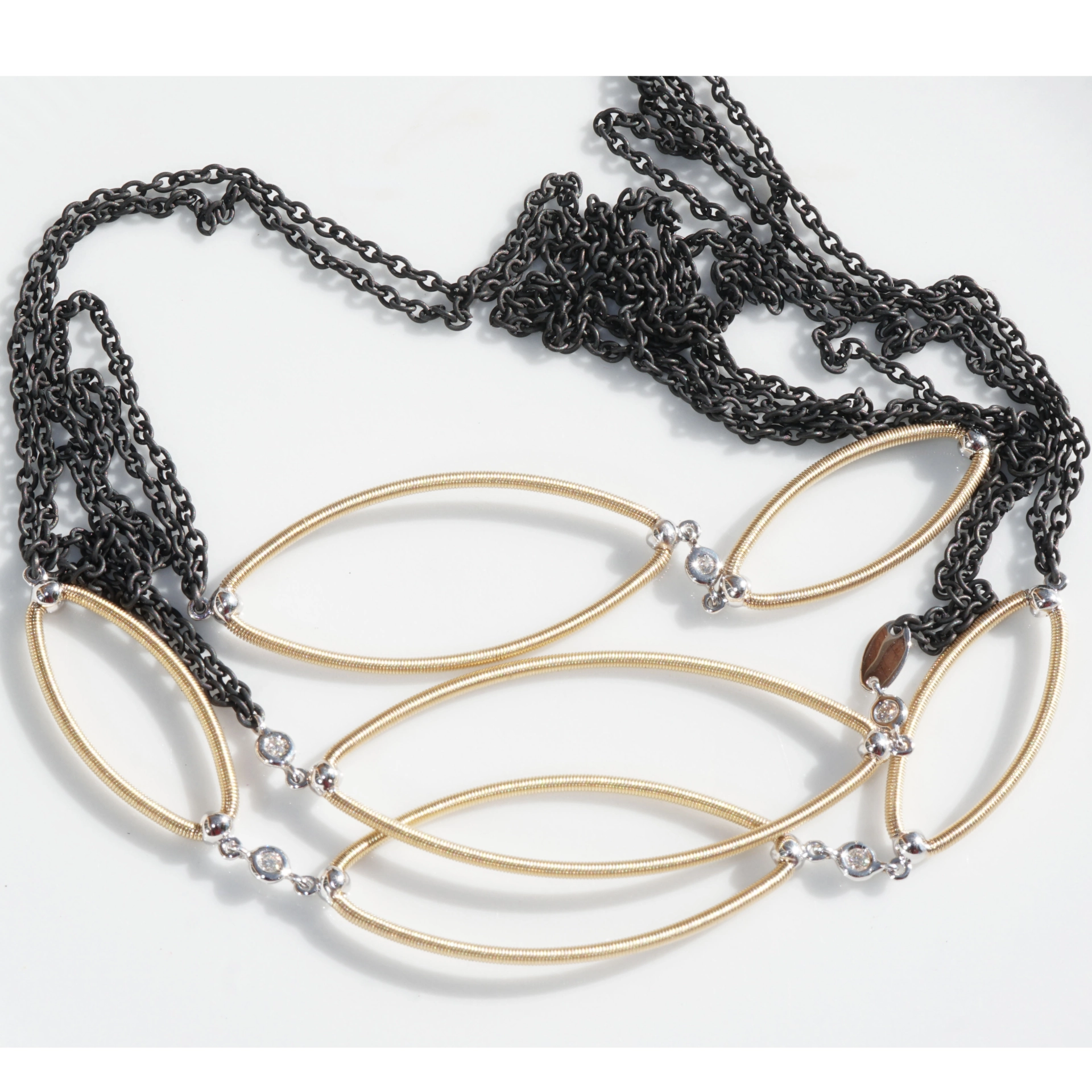 Brilliant Necklace Ivy 18 kt Yellow Gold Iron Wire Wrapping Präzion from Jewelery Silhouette Germany