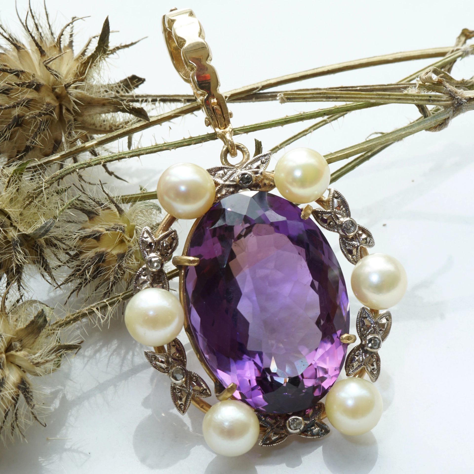 Akoya Pearl Amethyst Pendant 15 kt Yellowgold...great Vintage Jewelry