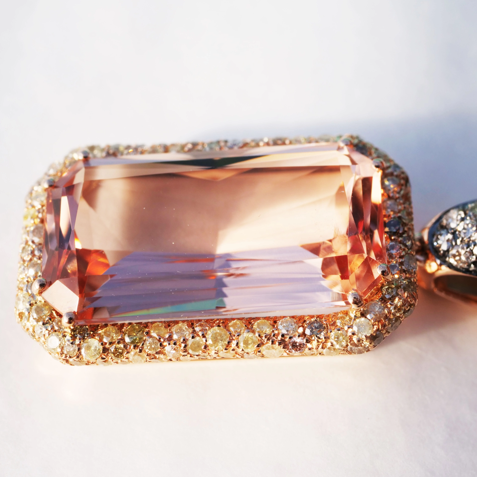 Morganite Diamond Pendant Rosegold 18 kt....wonderful 15 Carat Gem