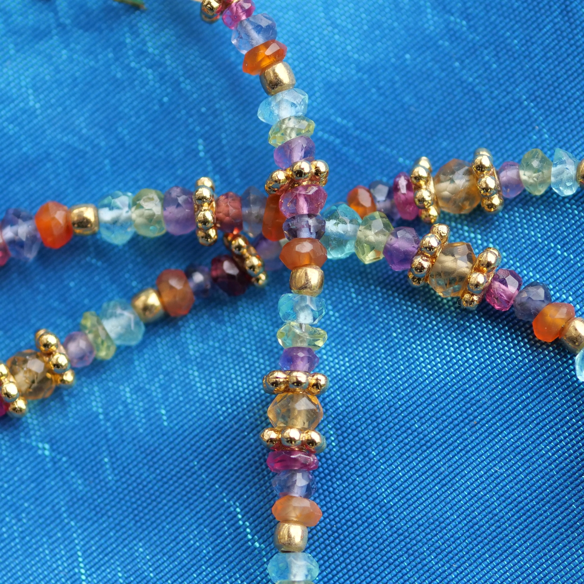 Petit Tresor....a wonderful necklace with great colors