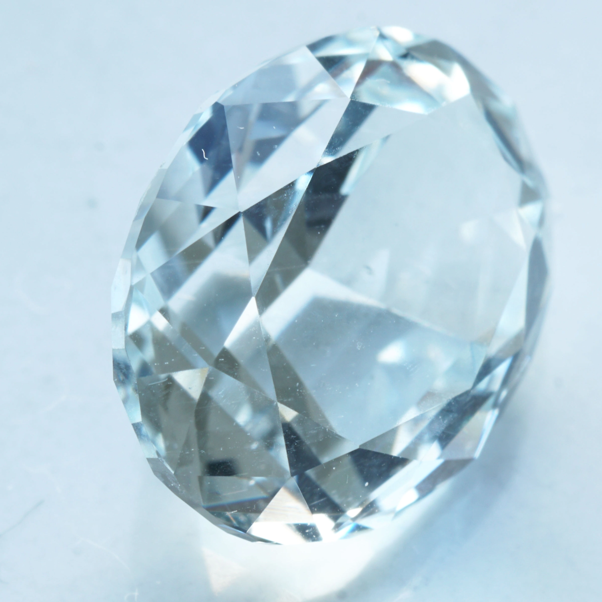 Goshenite beryl ring 4.82 ct, 750 yellow gold Mozambique ... colorless pure form