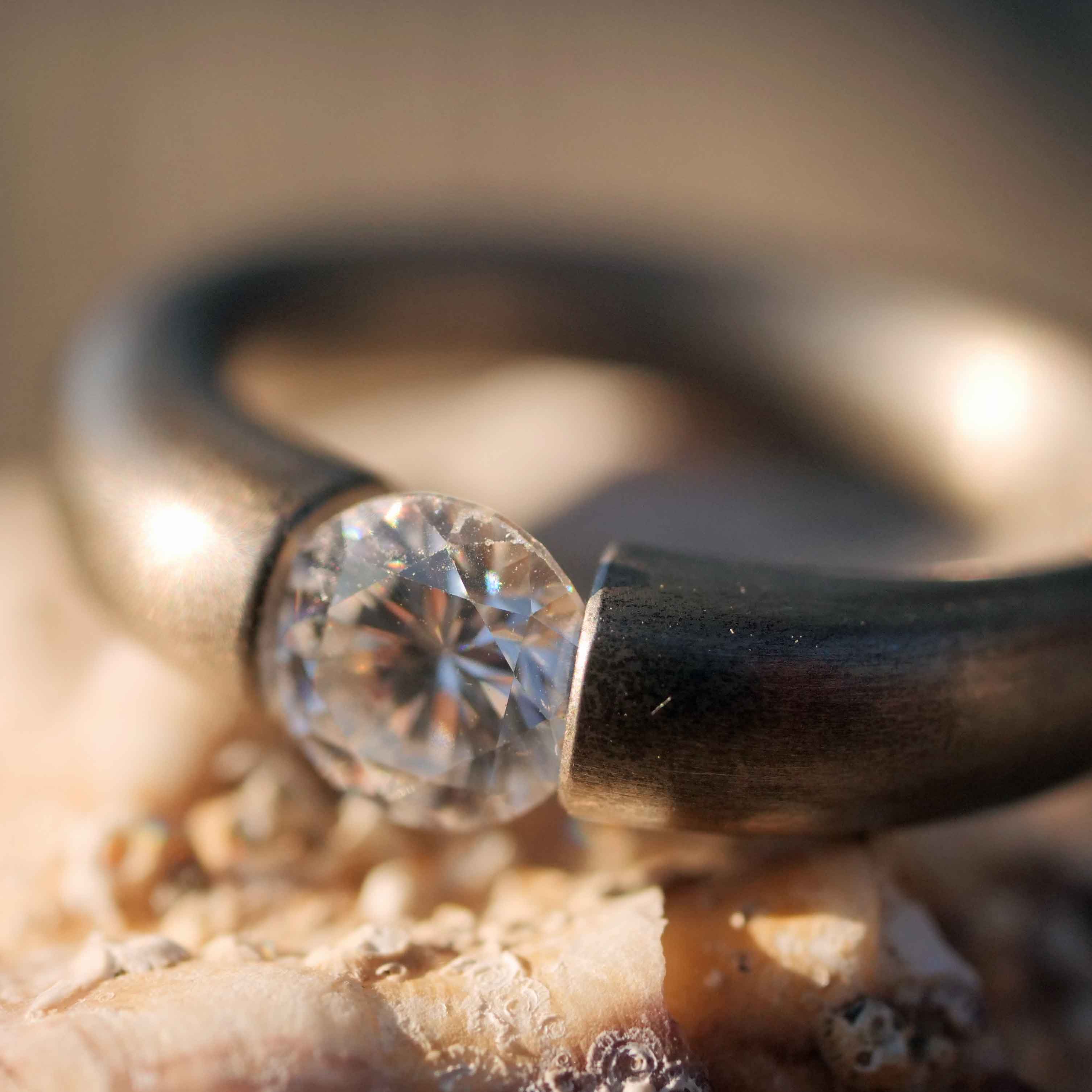 Niessing 0.50 carat zirconia tension ring 925 silver gray matt mint hallmarked as good as new