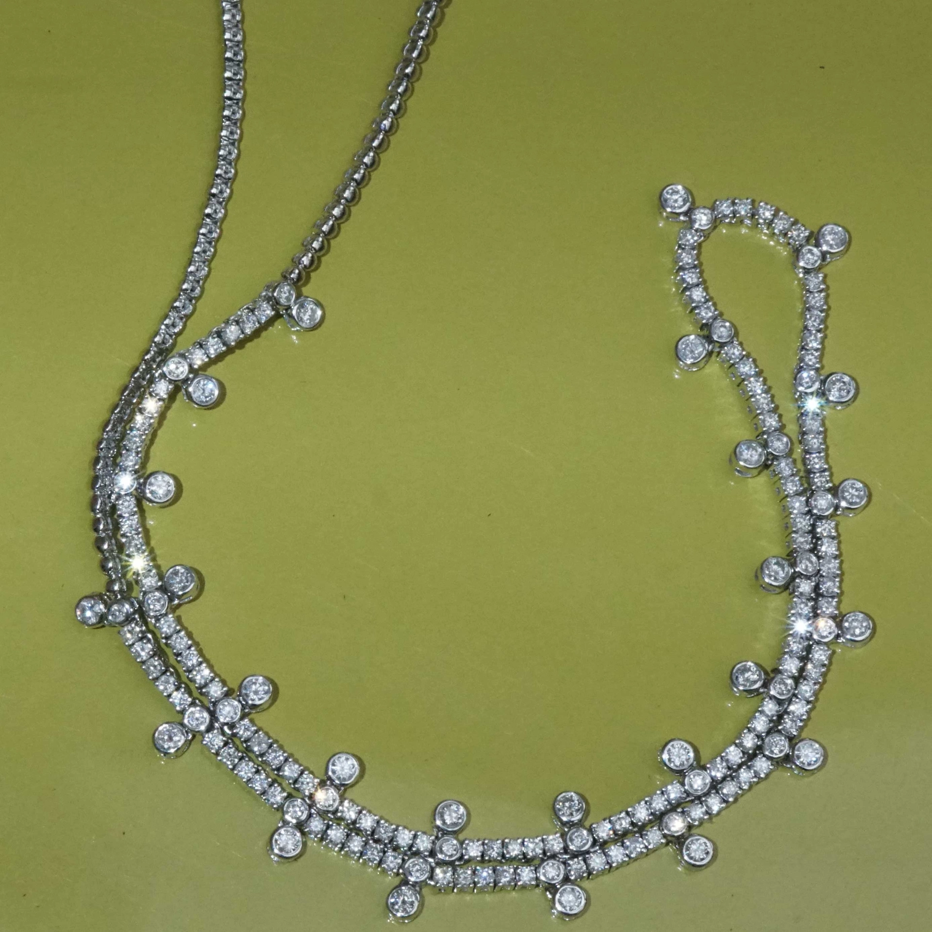 Brilliant Necklace 3.45 ct made with 170 Diamonds 18 kt White Gold...Princess Jewellery