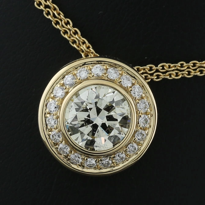 Briilant-Anhänger m. Kette, 750er-Gelbgold, 2.26 ct