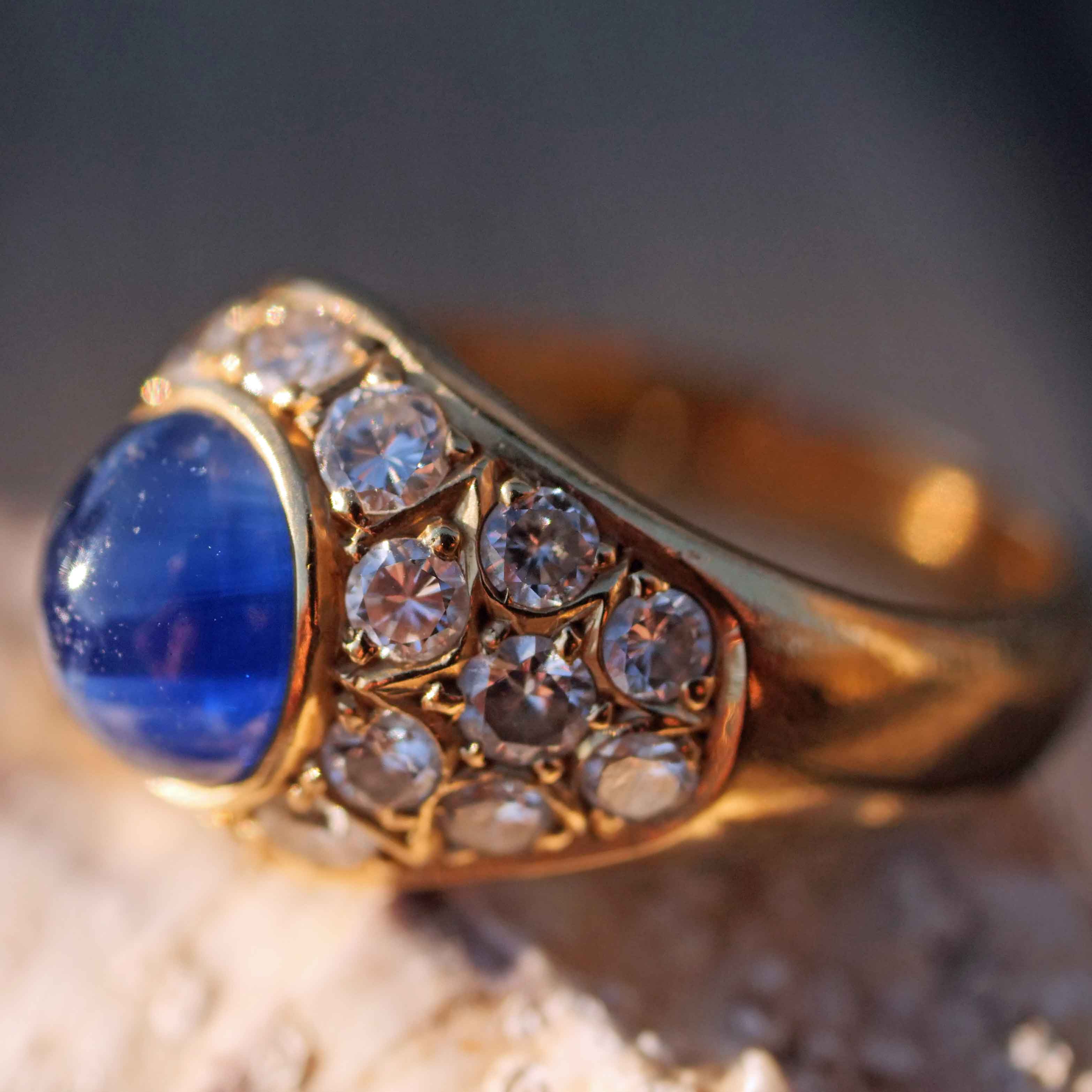 Saphire Brilliant Ring 18 kt Yellow Gold 1.44 ct TW-W / VS-SI