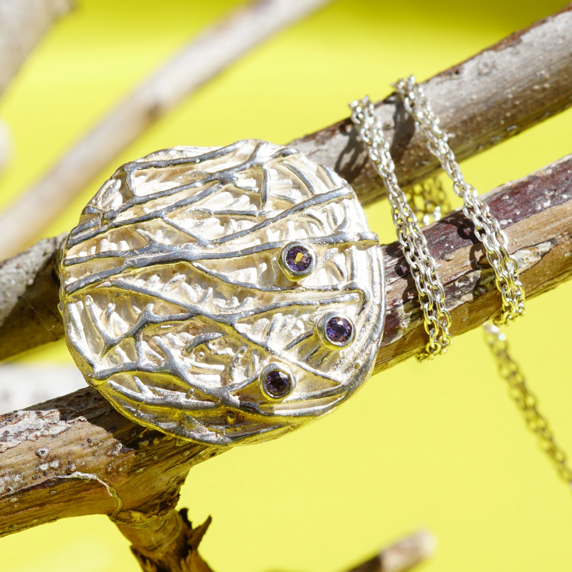 Saphir Anhänger mit Kette 925er Sterlingsilber ....Wollknäuel Struktur Handarbeit