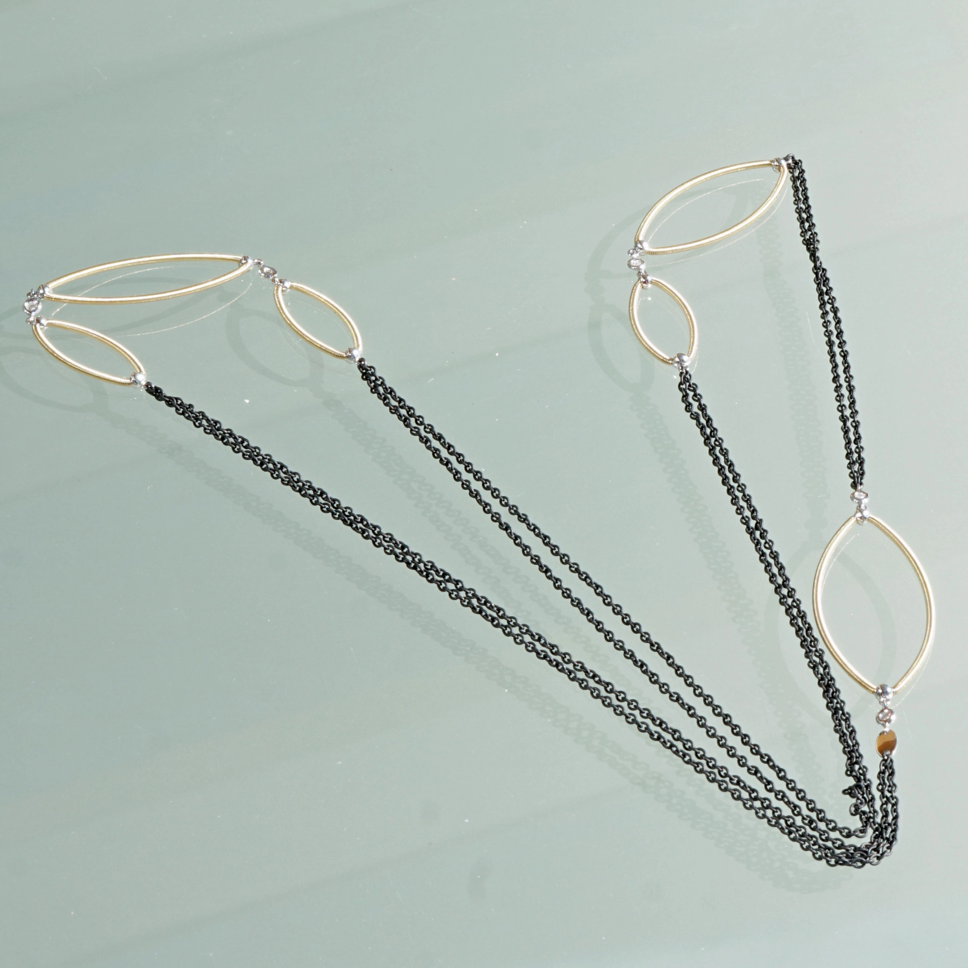 Brilliant Necklace Ivy 18 kt Yellow Gold Iron Wire Wrapping Präzion from Jewelery Silhouette Germany