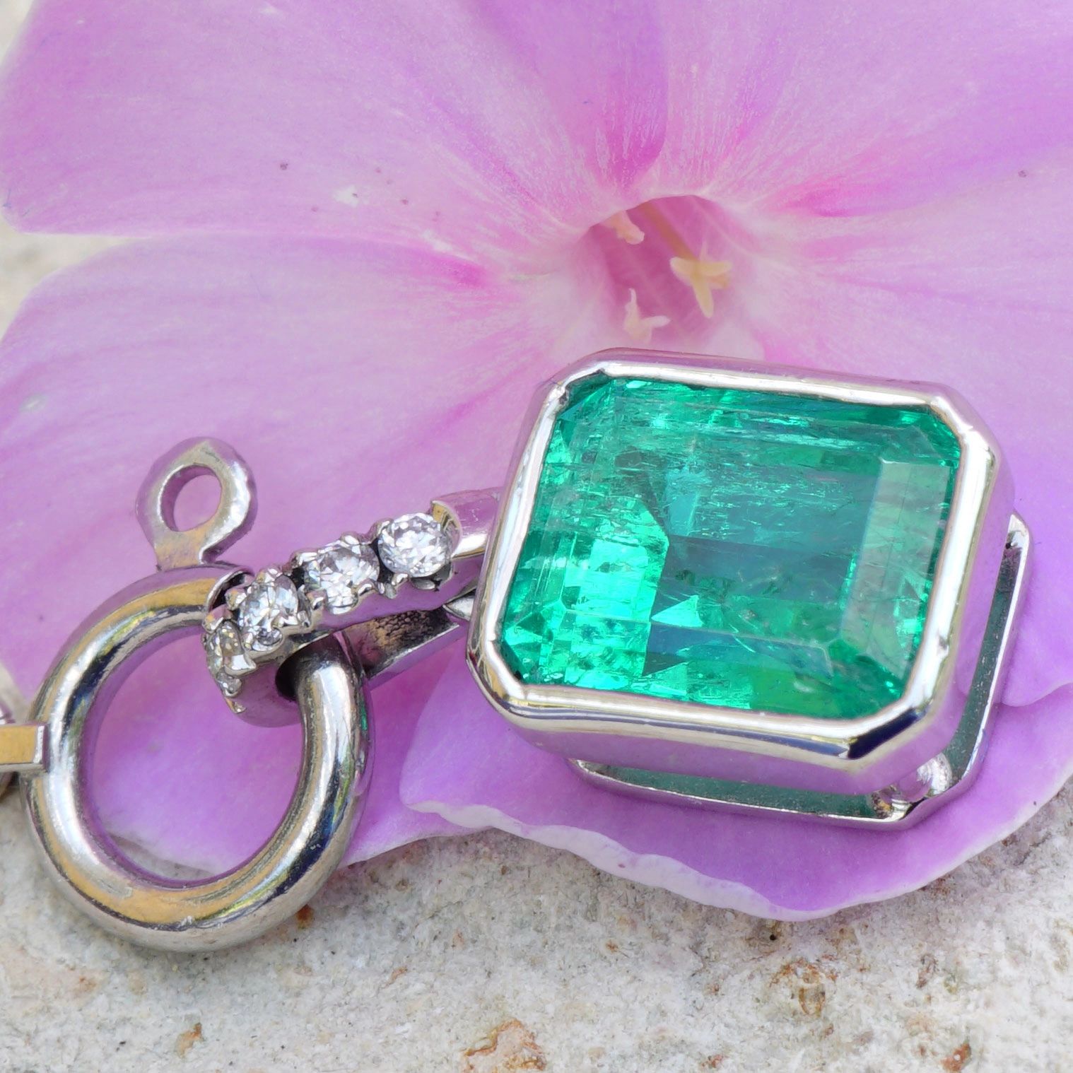 Emerald Pendant Platinium  1.07 ct ..real Colombians are fun